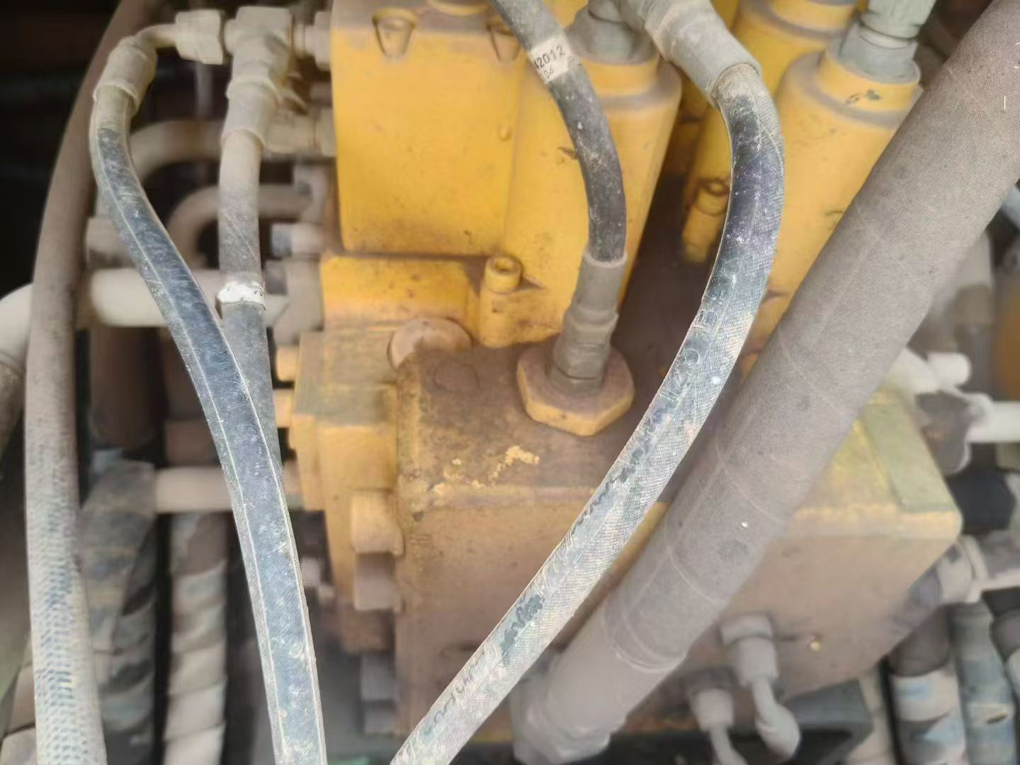 Buy Hyundai R215VS Used Excavator / 7