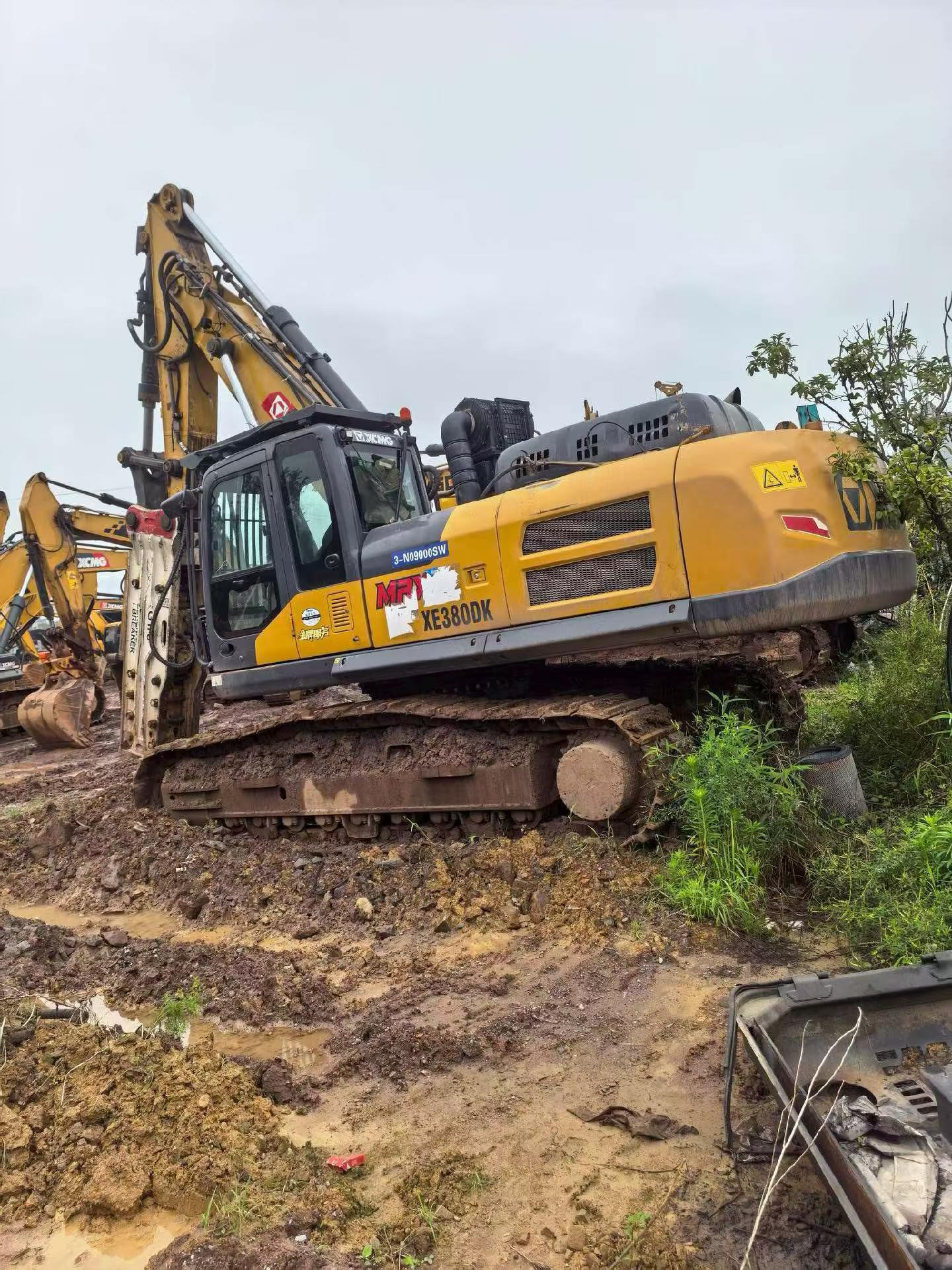 Buy XCMG XE380K Used Excavator / 2