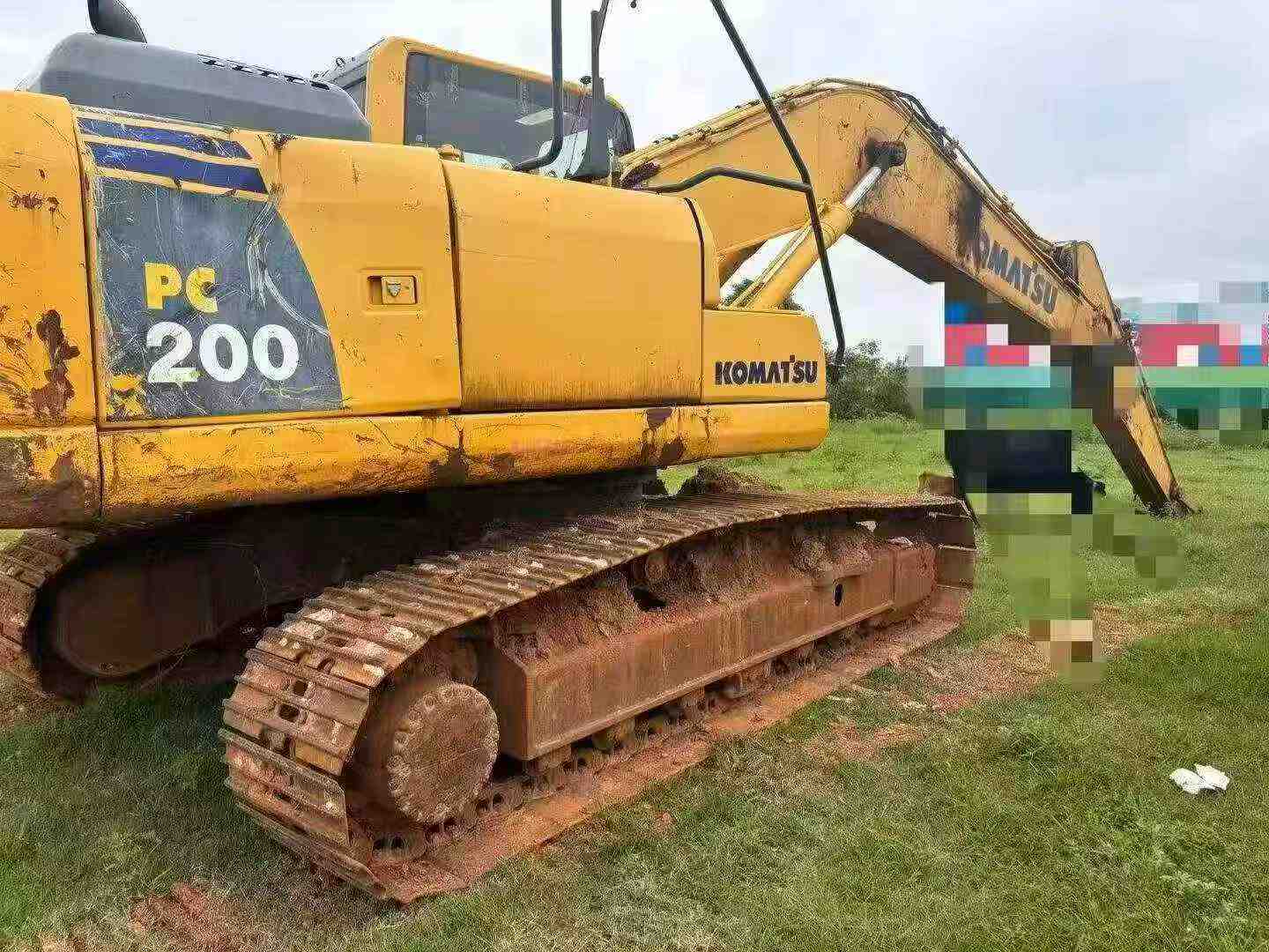 Buy Komatsu PC200 Used Excavator / 4