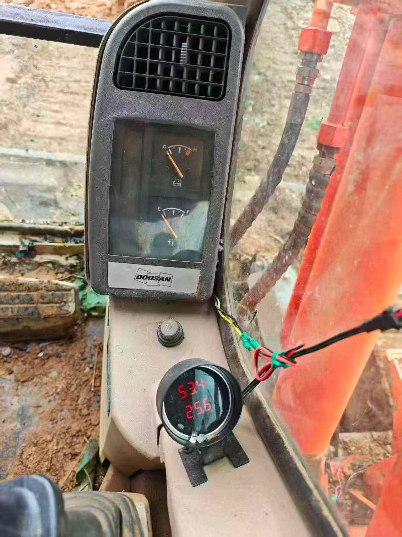 Buy Doosan DH80 Used Excavator / 5