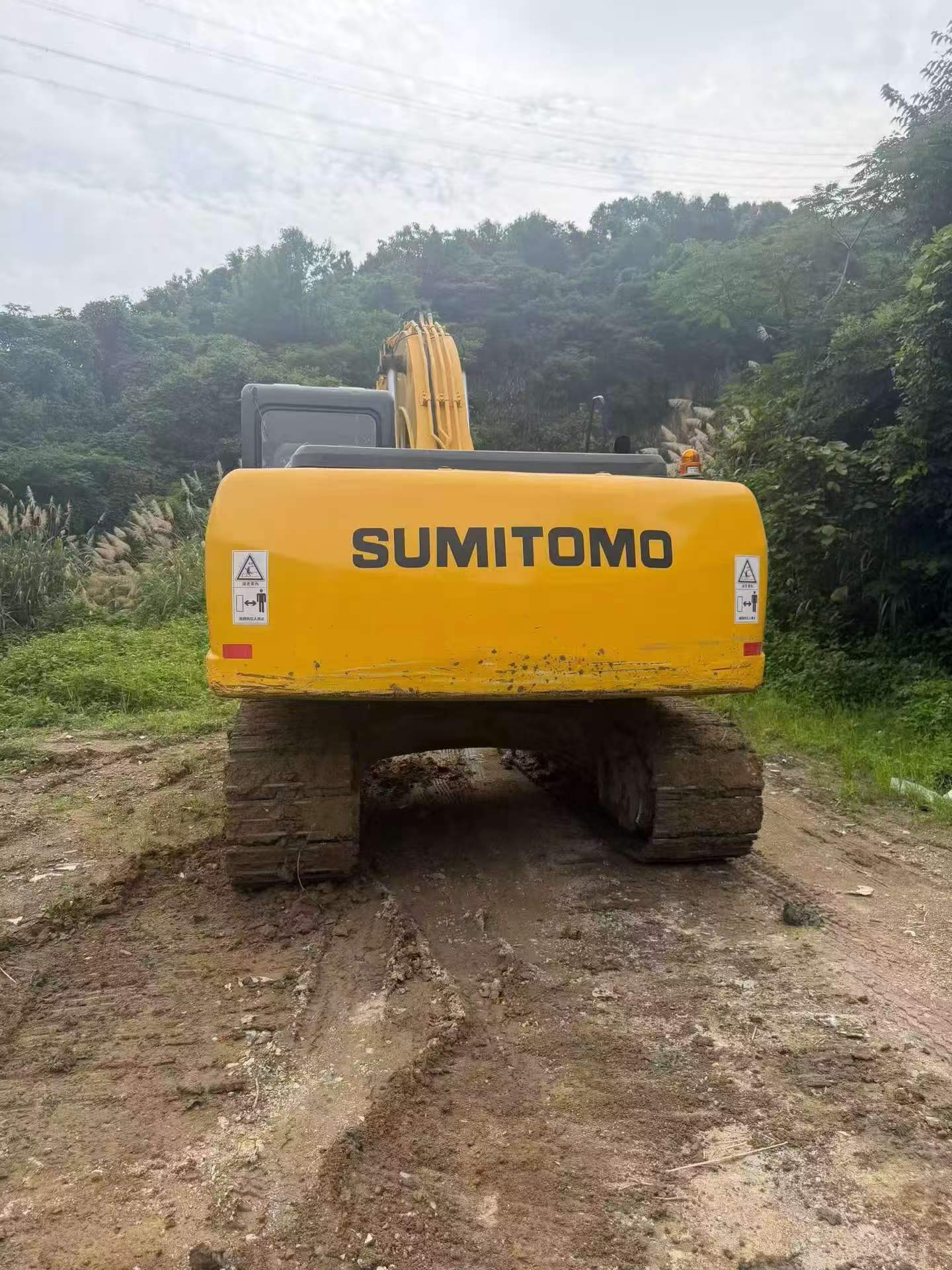 Buy Sumitomo SH200A5 Used Excavator / 2