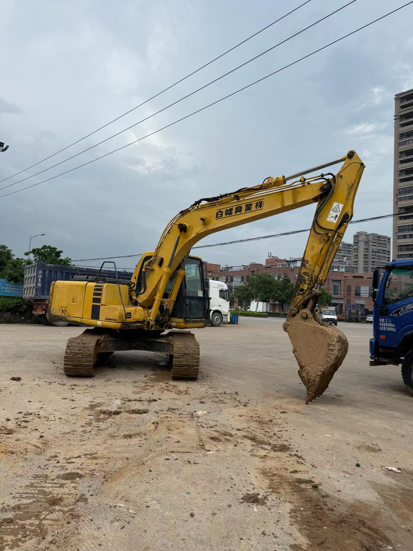 Buy Komatsu PC120-6E Used Excavator / 3