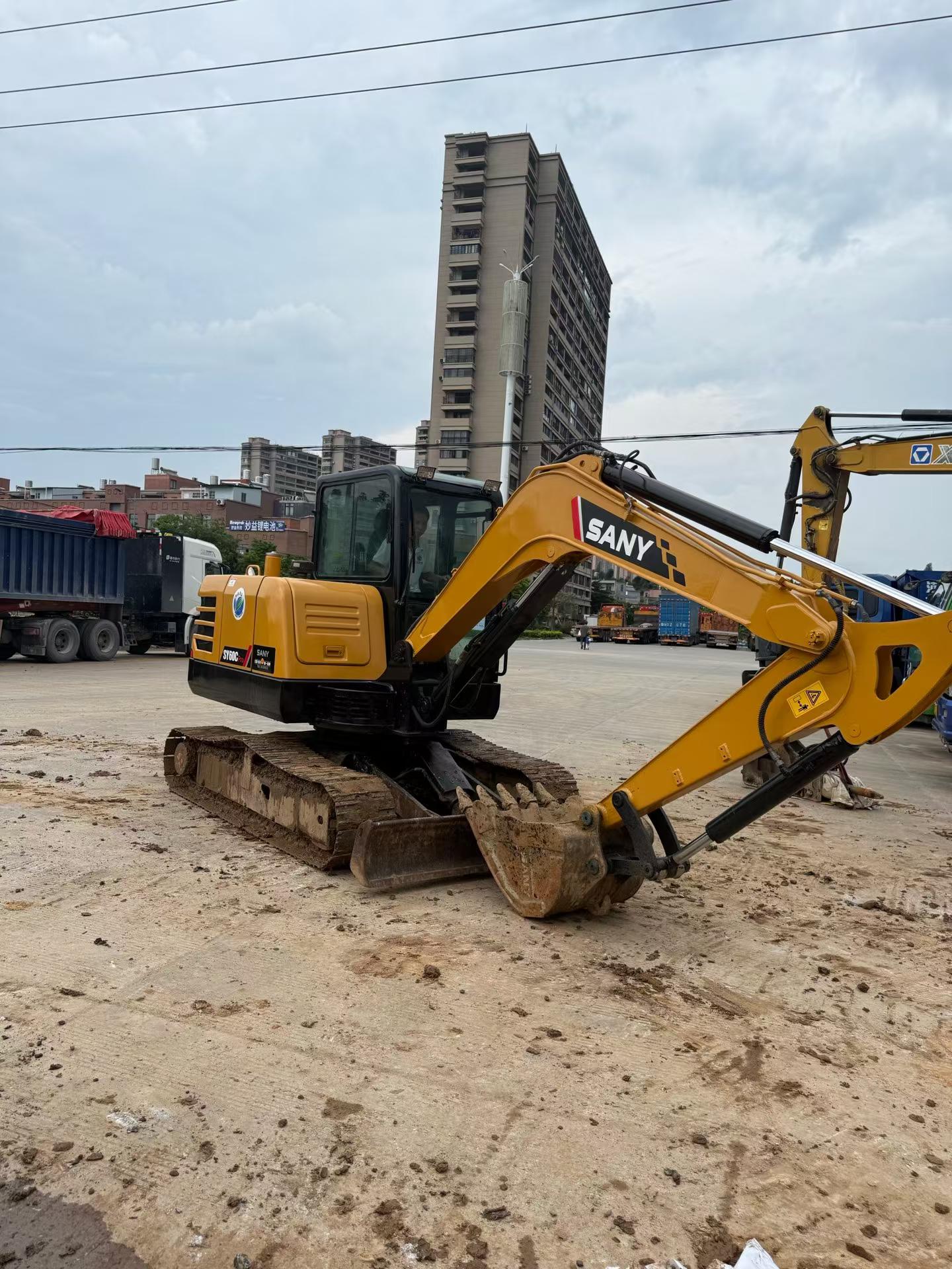 Buy Sany SY60 Used Excavator / 4