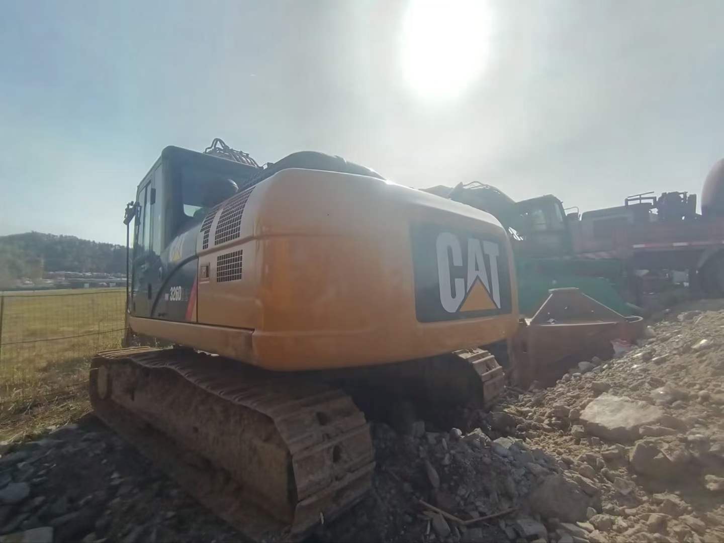 Buy Caterpillar 323 Used Excavator / 6