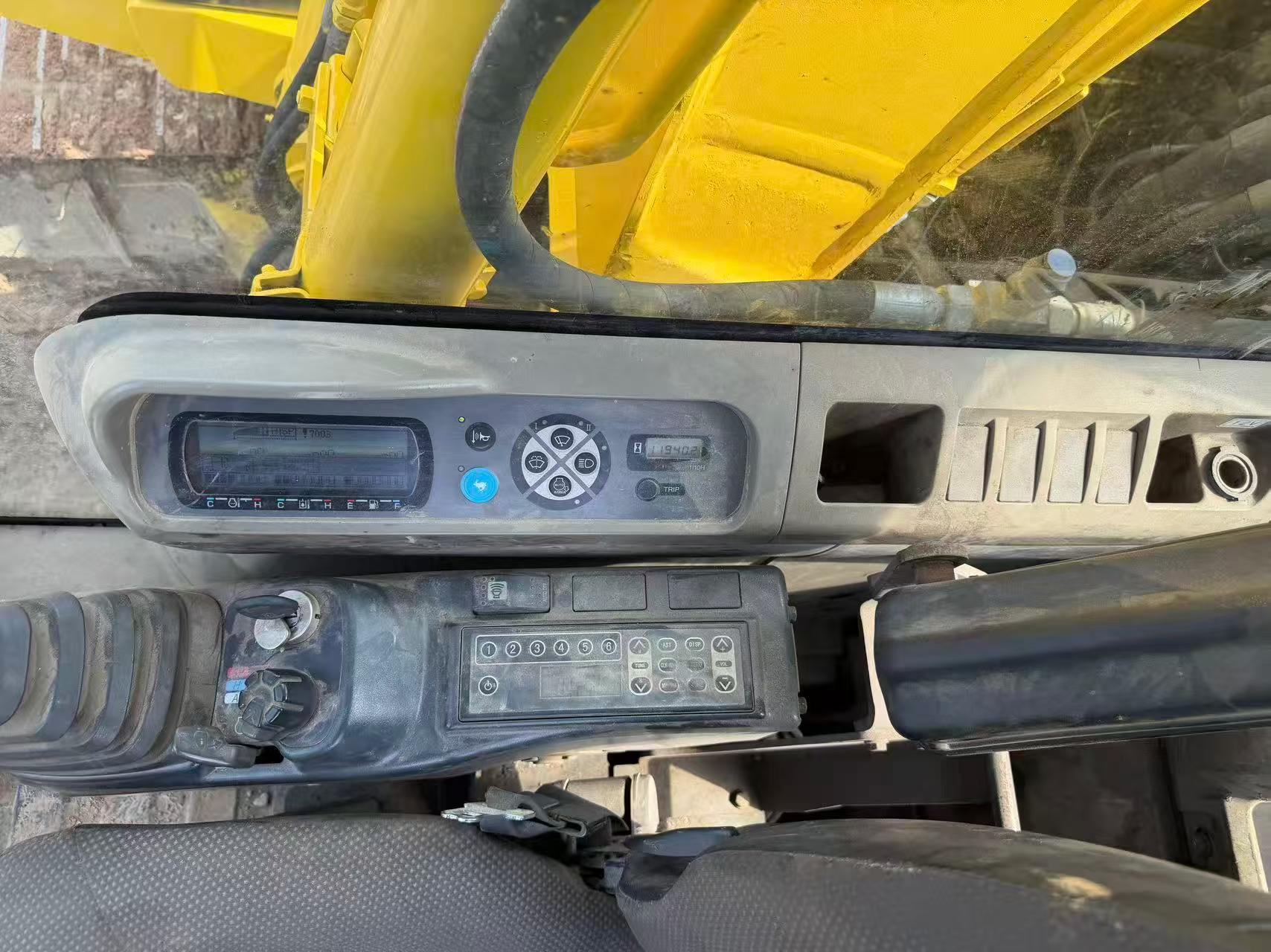 Buy Sumitomo SH130-3 Used Excavator / 4