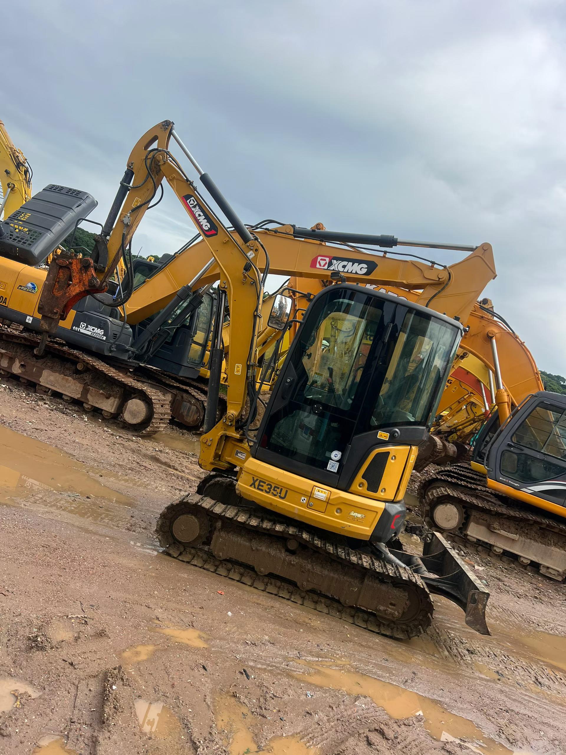 Buy XCMG XE35U Used Excavator / 2