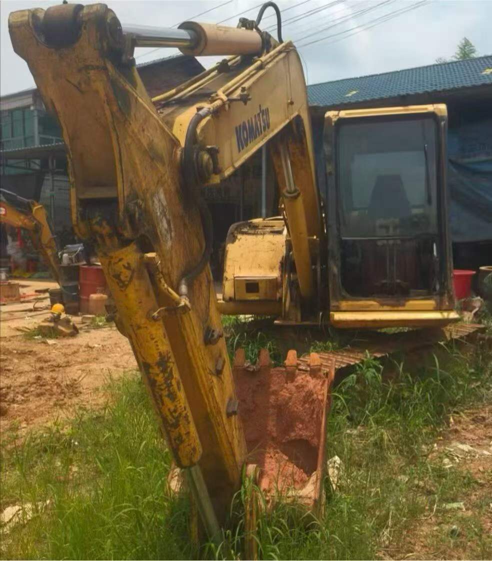 Buy Komatsu PC60 Used Excavator / 3