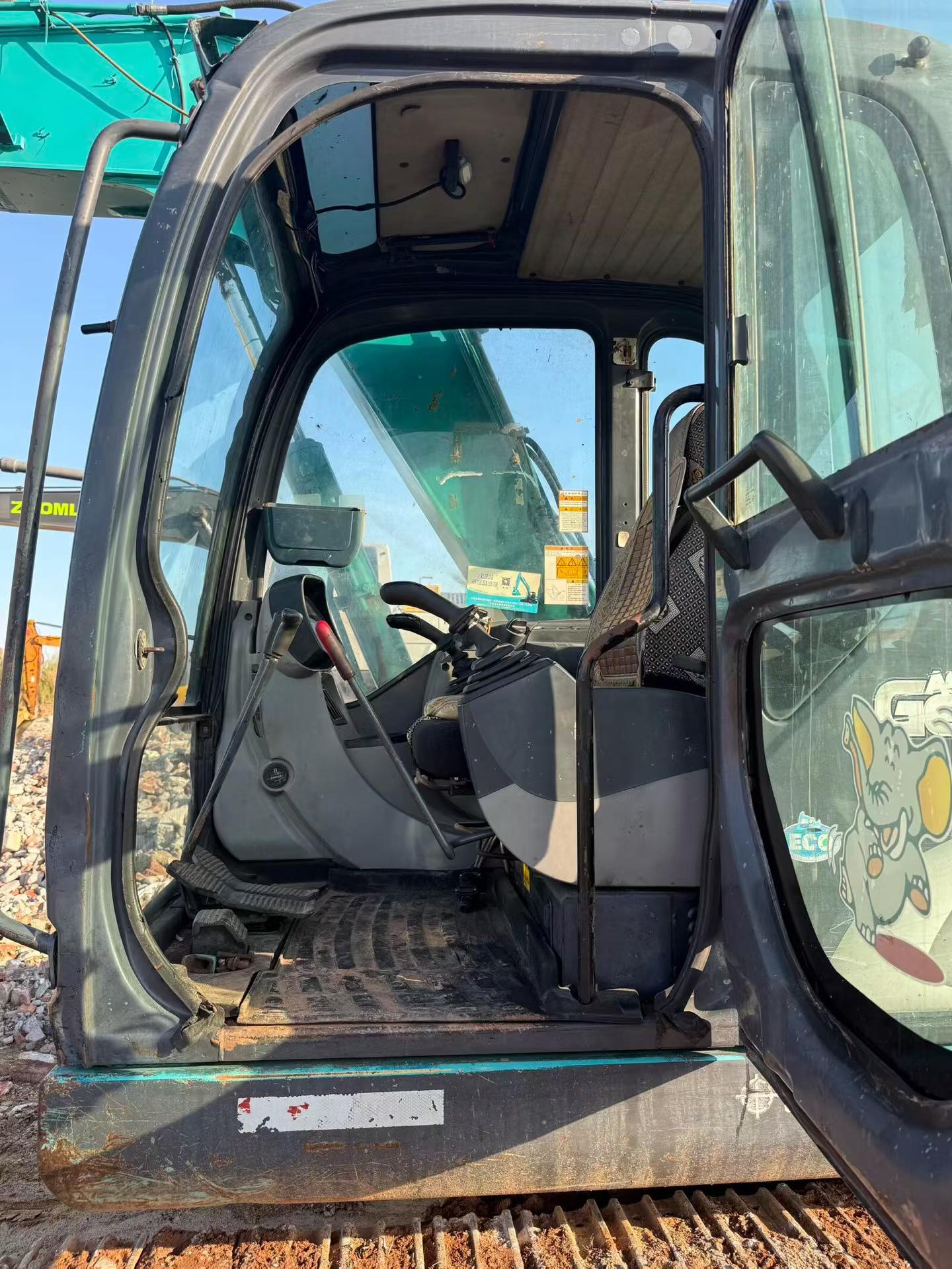 Buy Kobelco SK75 Used Excavator / 9