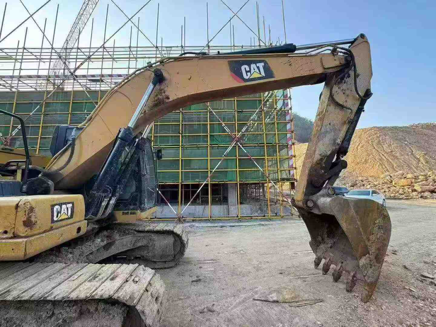 Buy Caterpillar 320GC Used Excavator / 4