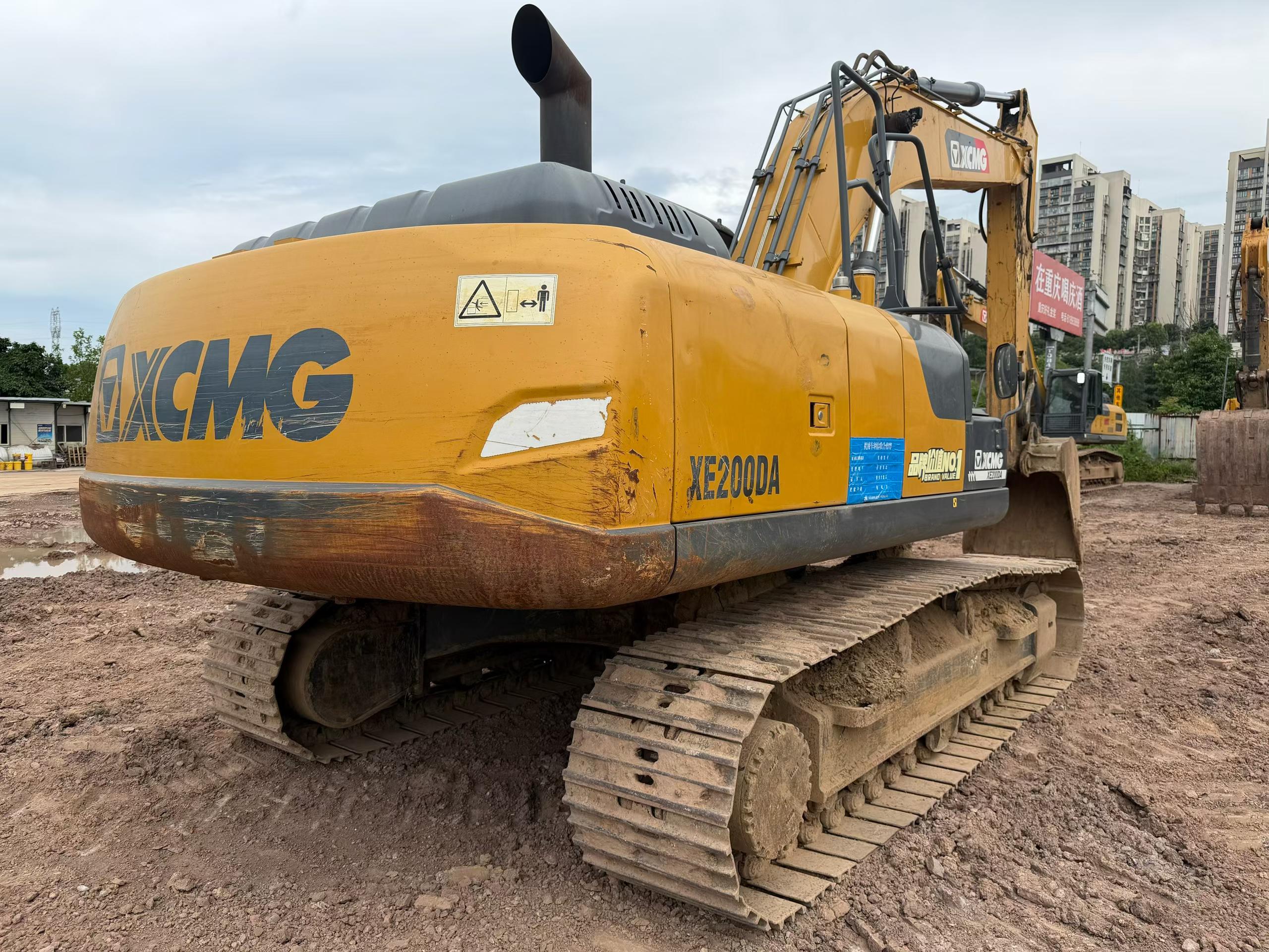 Buy XCMG XE200DA Used Excavator / 4