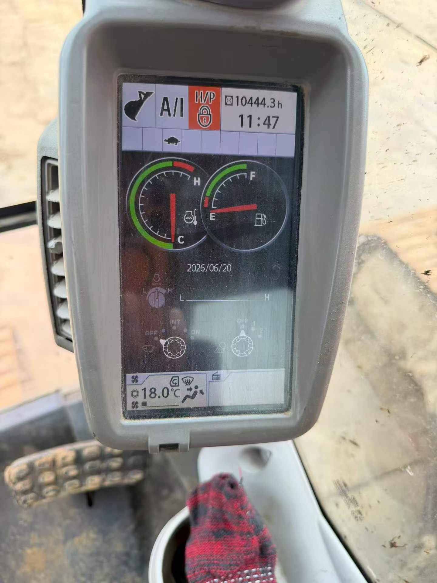 Buy Hitachi ZH200-5A Used Excavator / 8