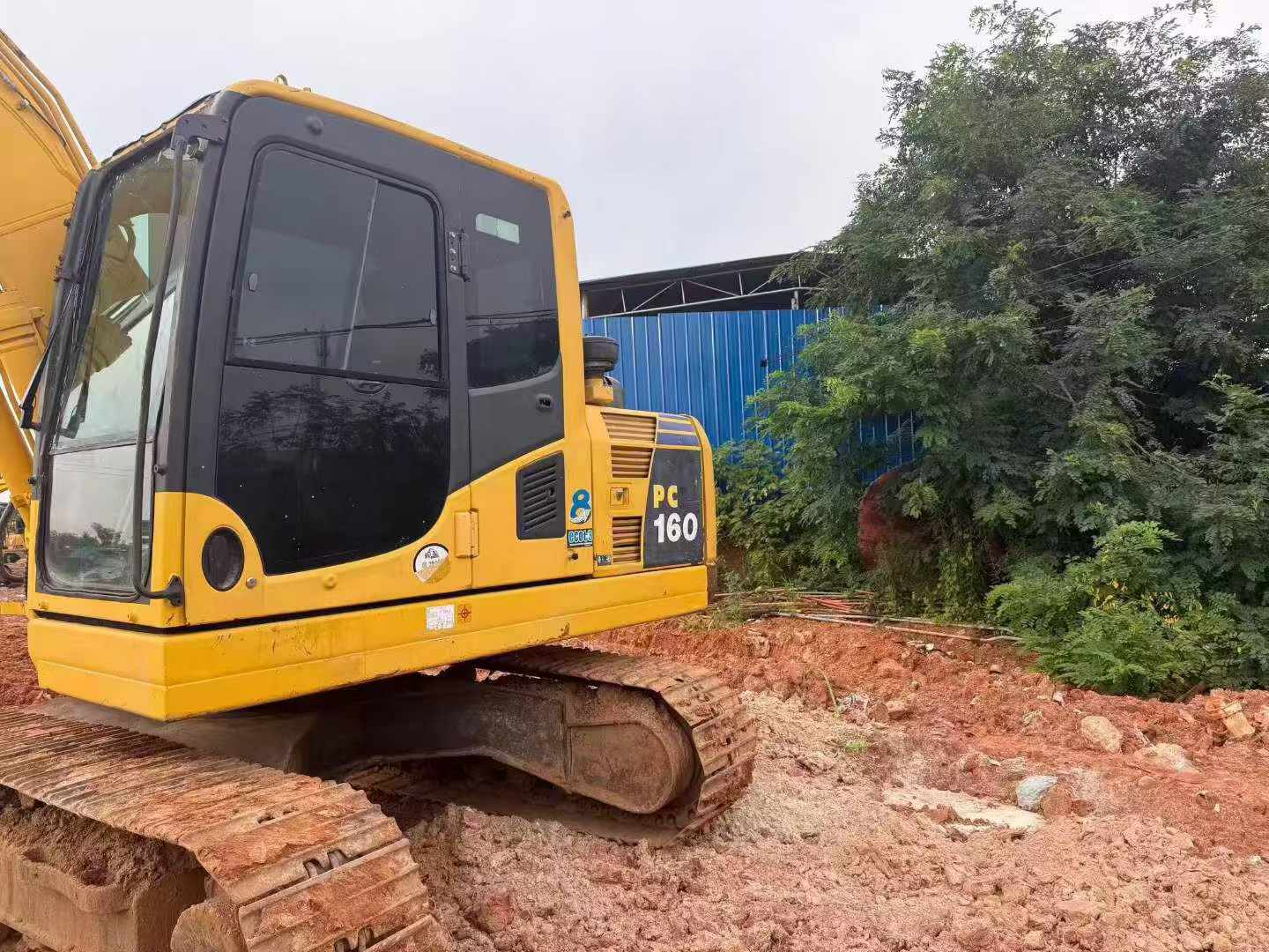 Buy Komatsu PC130-8 Used Excavator / 3