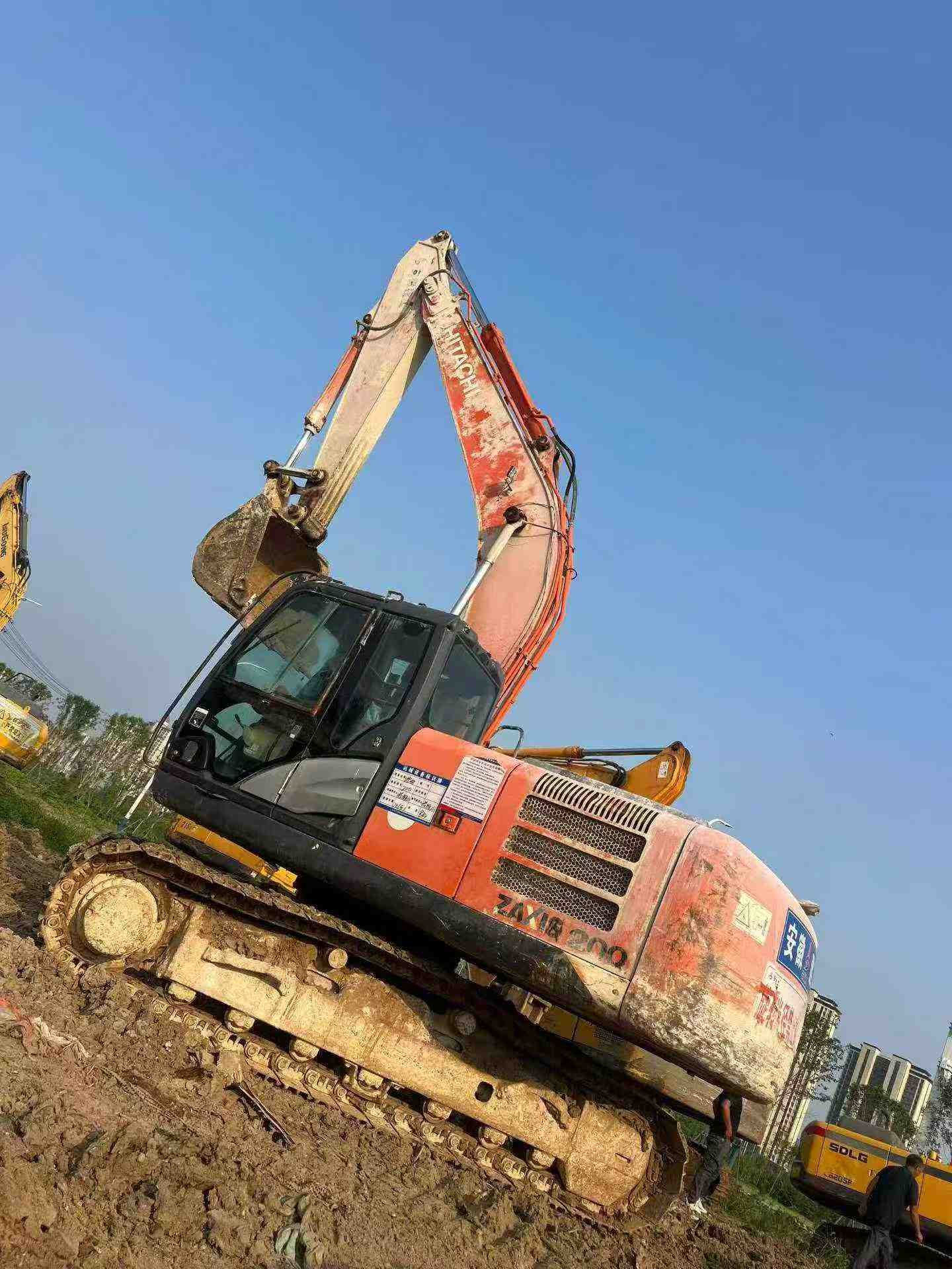 Buy Hitachi EX200 Used Excavator / 2