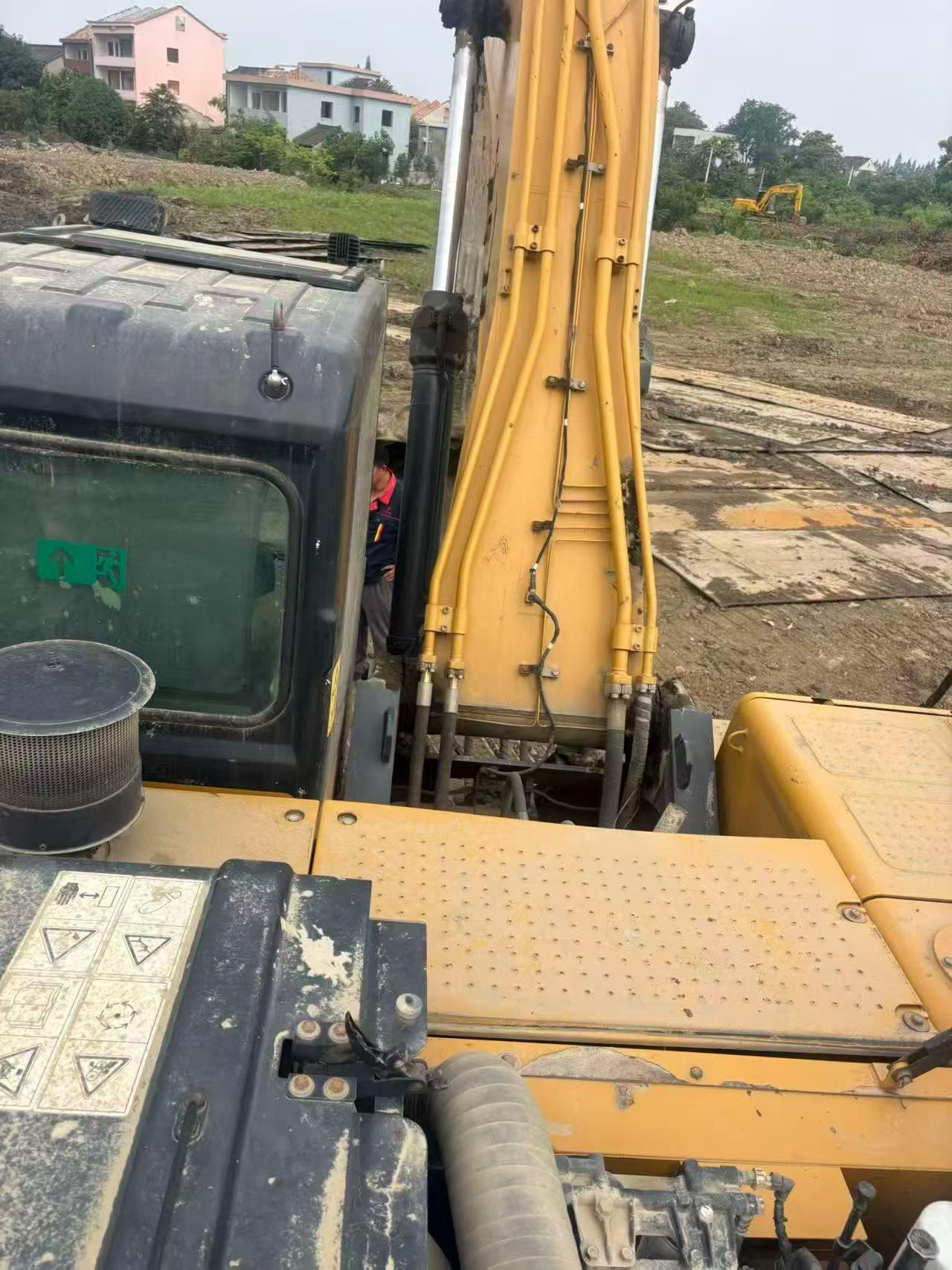 Buy Sany SY245H Used Excavator / 3
