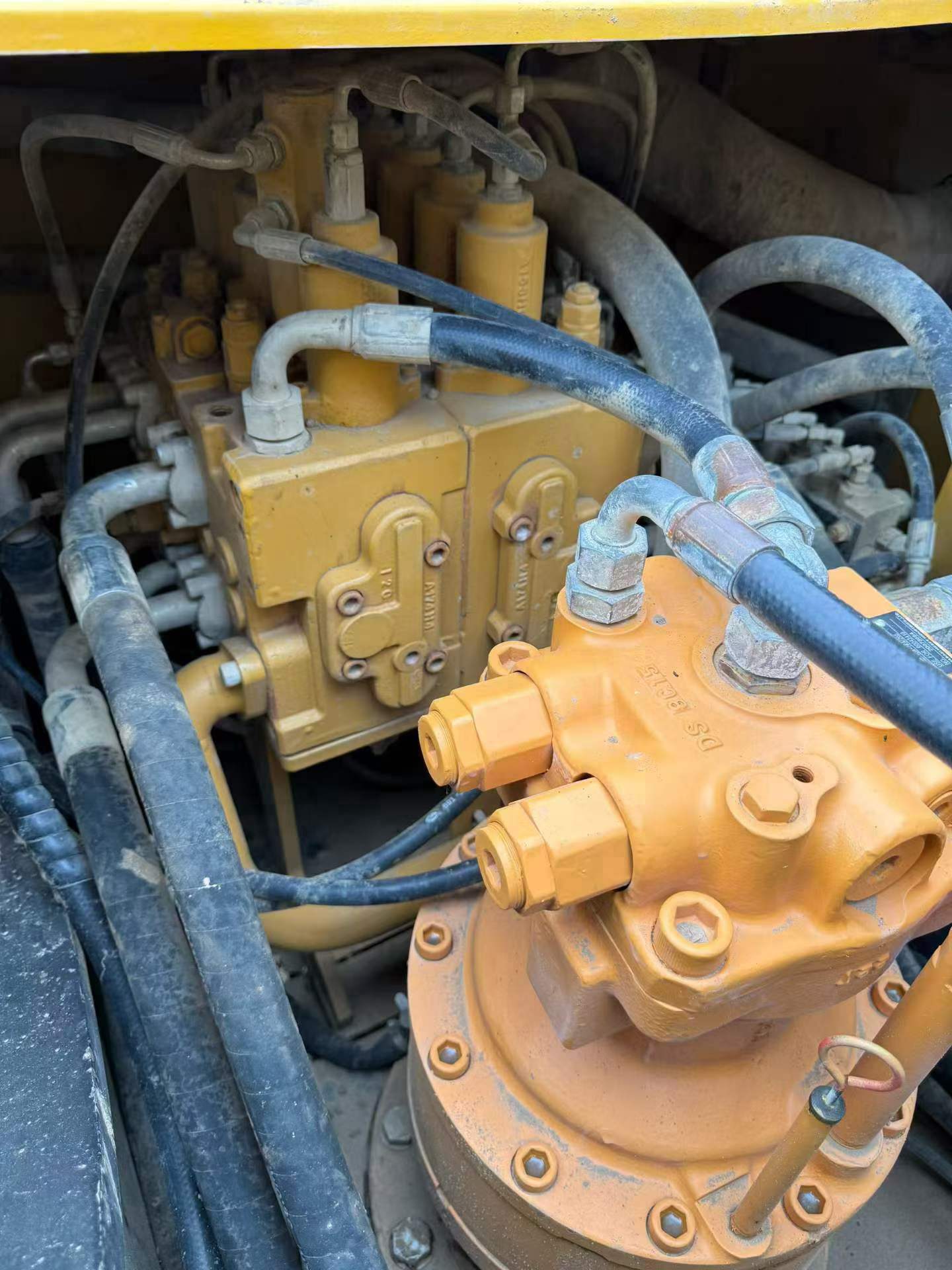 Buy Sany SY205C Used Excavator / 3