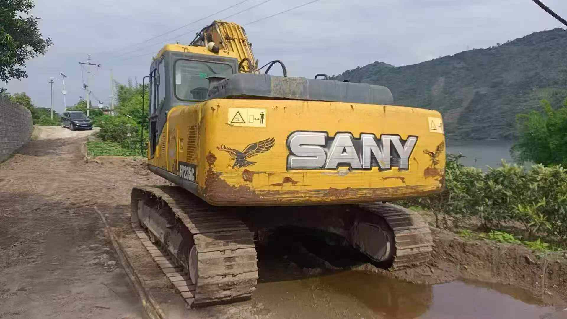 Buy Sany SY235C Used Excavator / 6