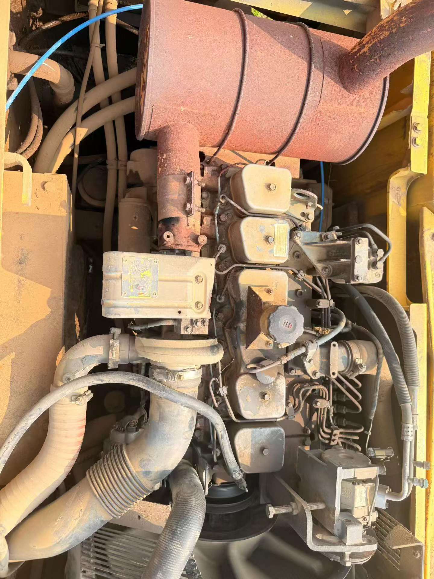 Buy Komatsu PC200-7 Used Excavator / 3