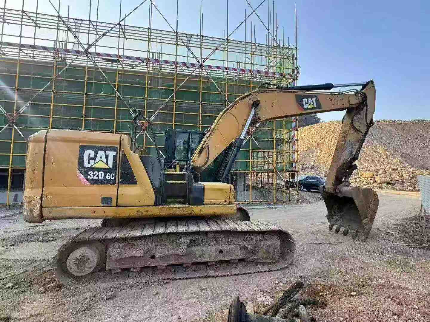 Buy Caterpillar 320GC Used Excavator / 3
