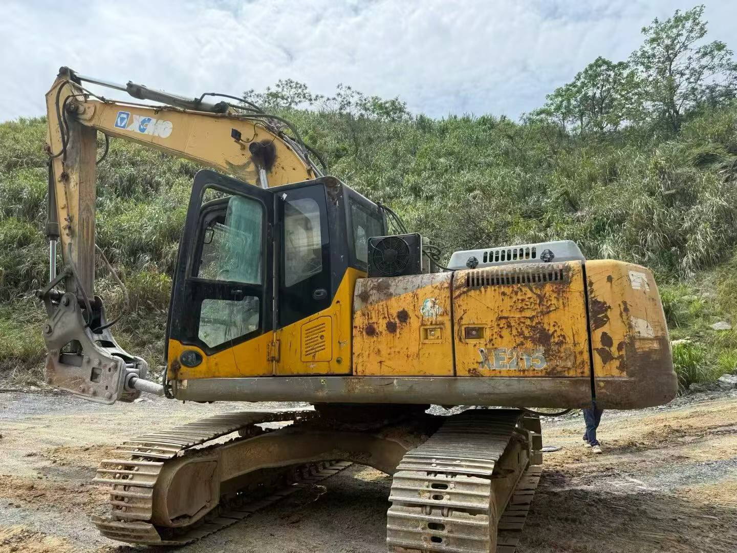 Buy XCMG XE215 Used Excavator / 5