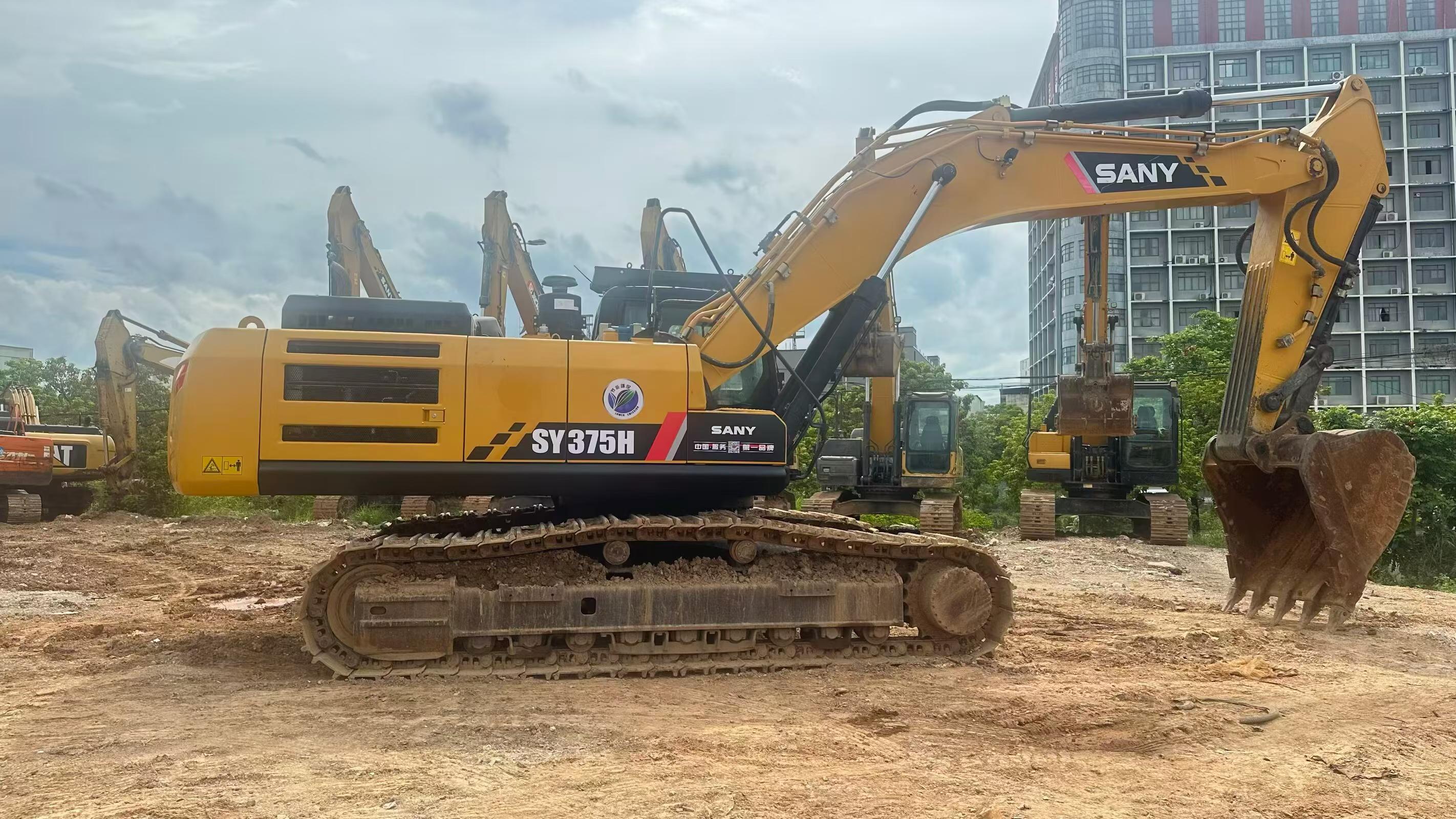 Buy Sany SY375H Used Excavator / 4