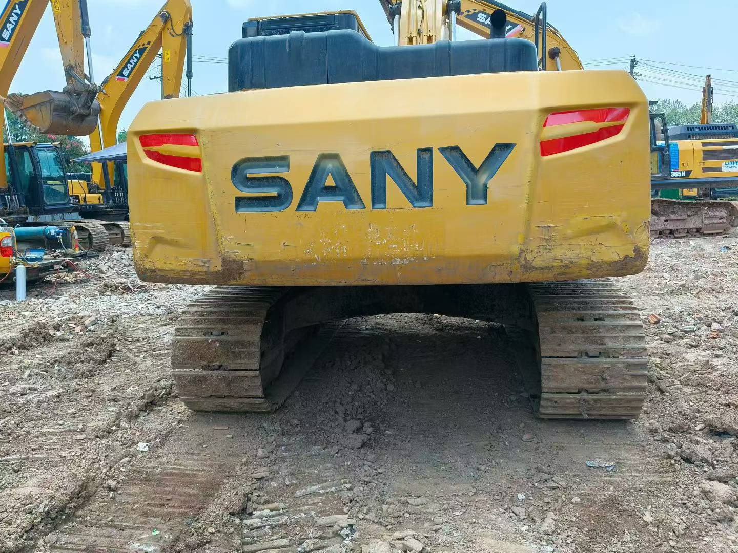 Buy Sany SY225C Used Excavator / 4