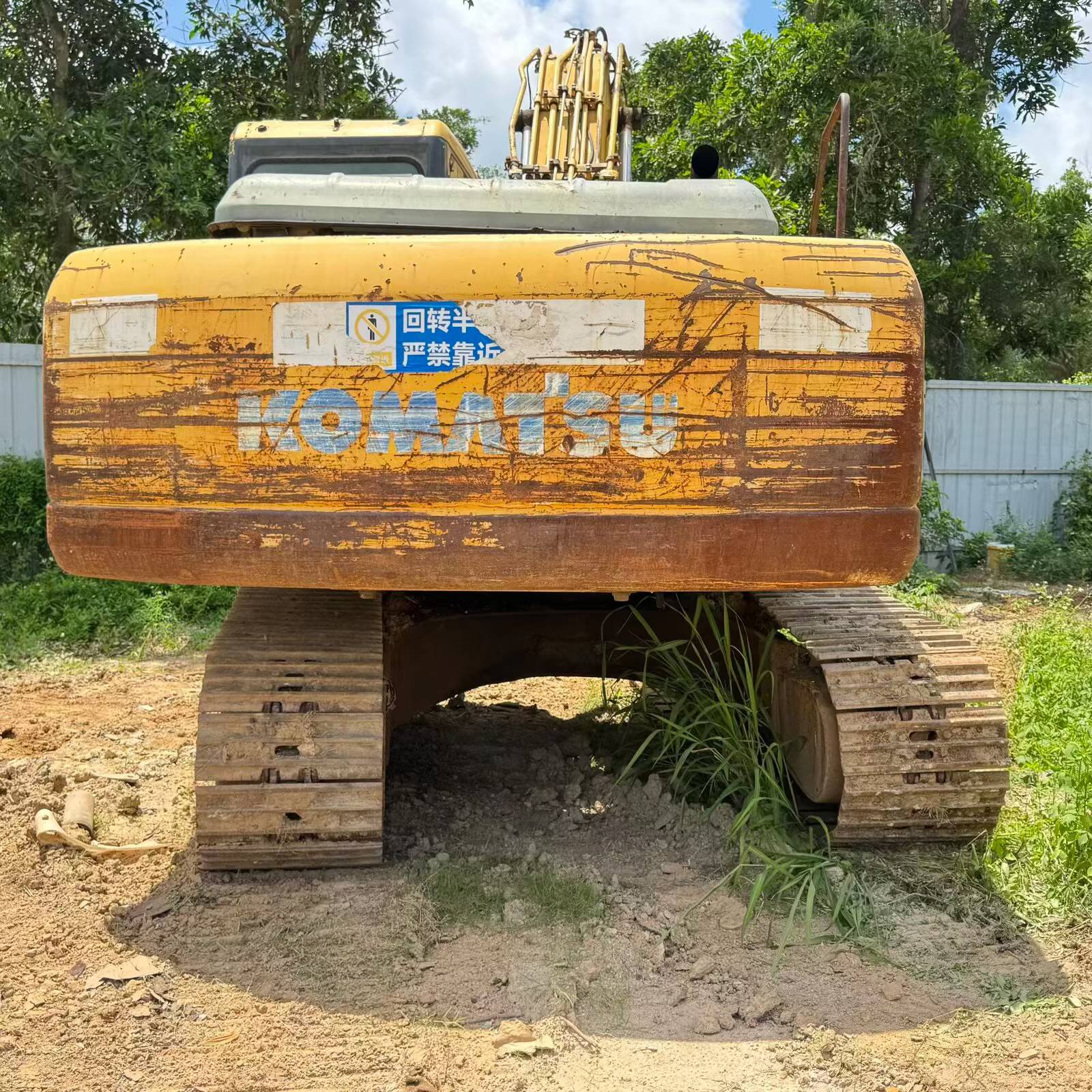 Buy Komatsu PC200-7 Used Excavator / 2