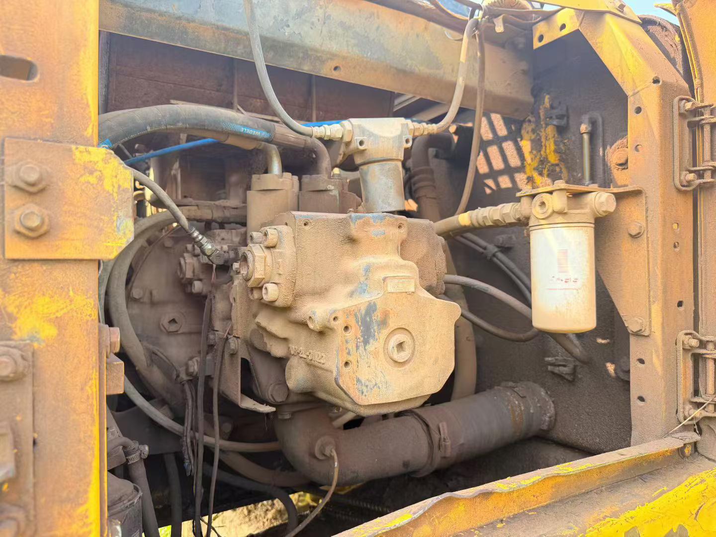 Buy Komatsu PC200-7 Used Excavator / 2