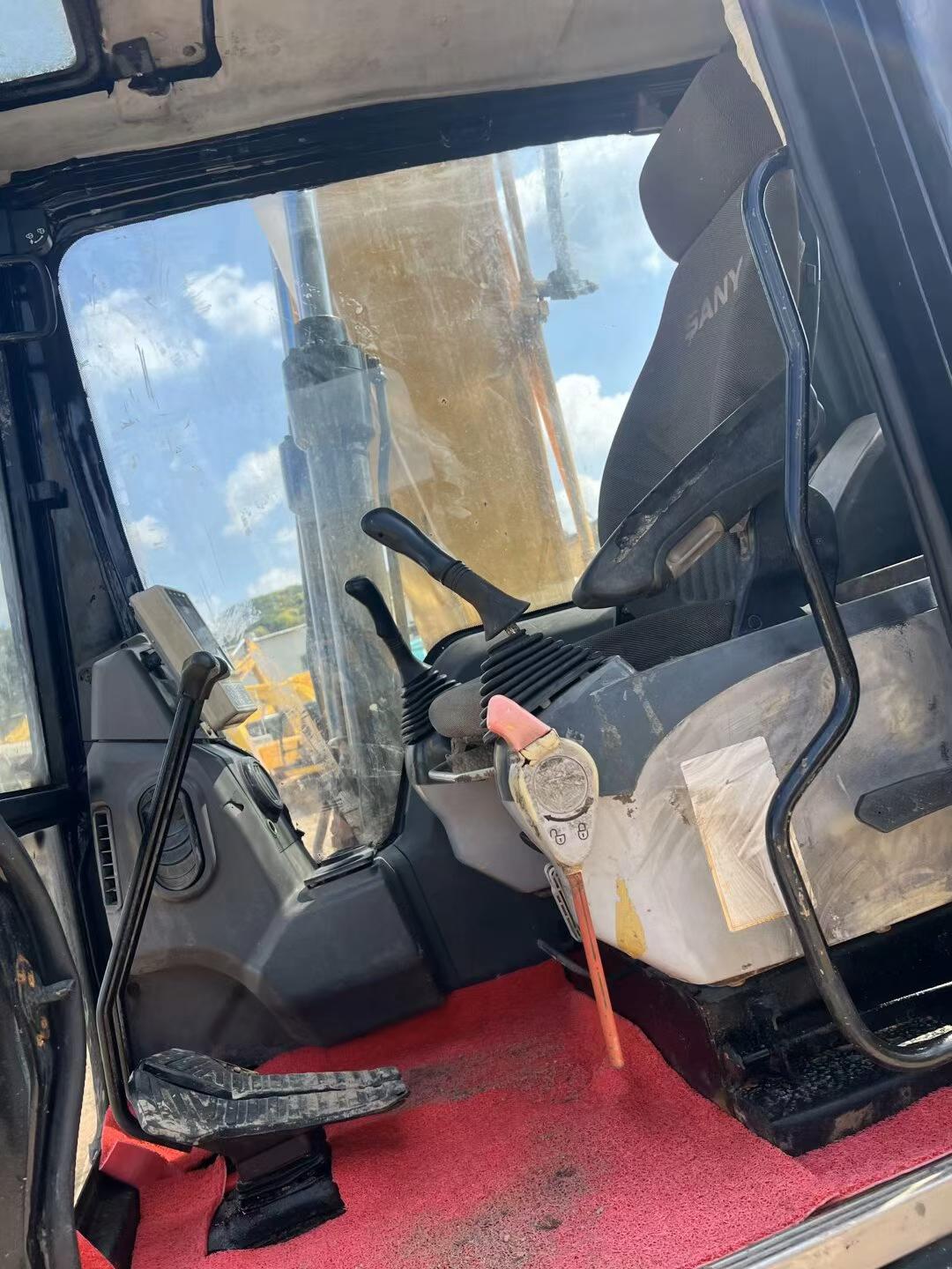 Buy Sany SY125C-10 Used Excavator / 5