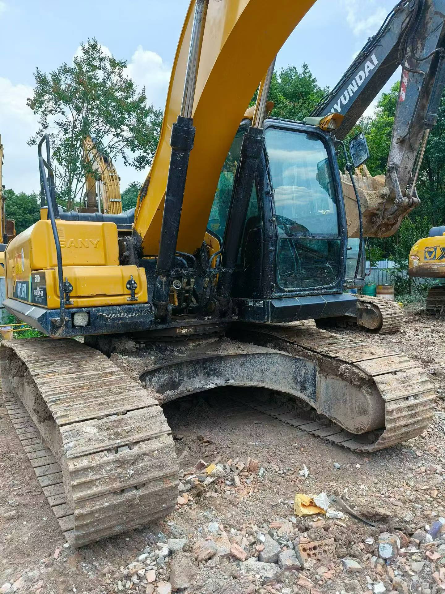 Buy Sany SY225C Used Excavator / 3