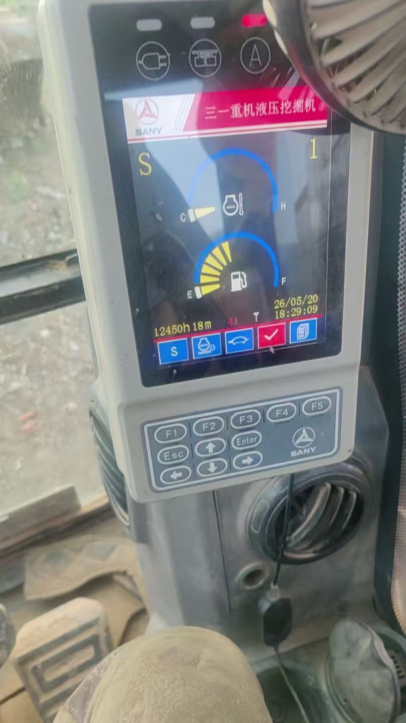 Buy Sany SY205C-8 Used Excavator / 6
