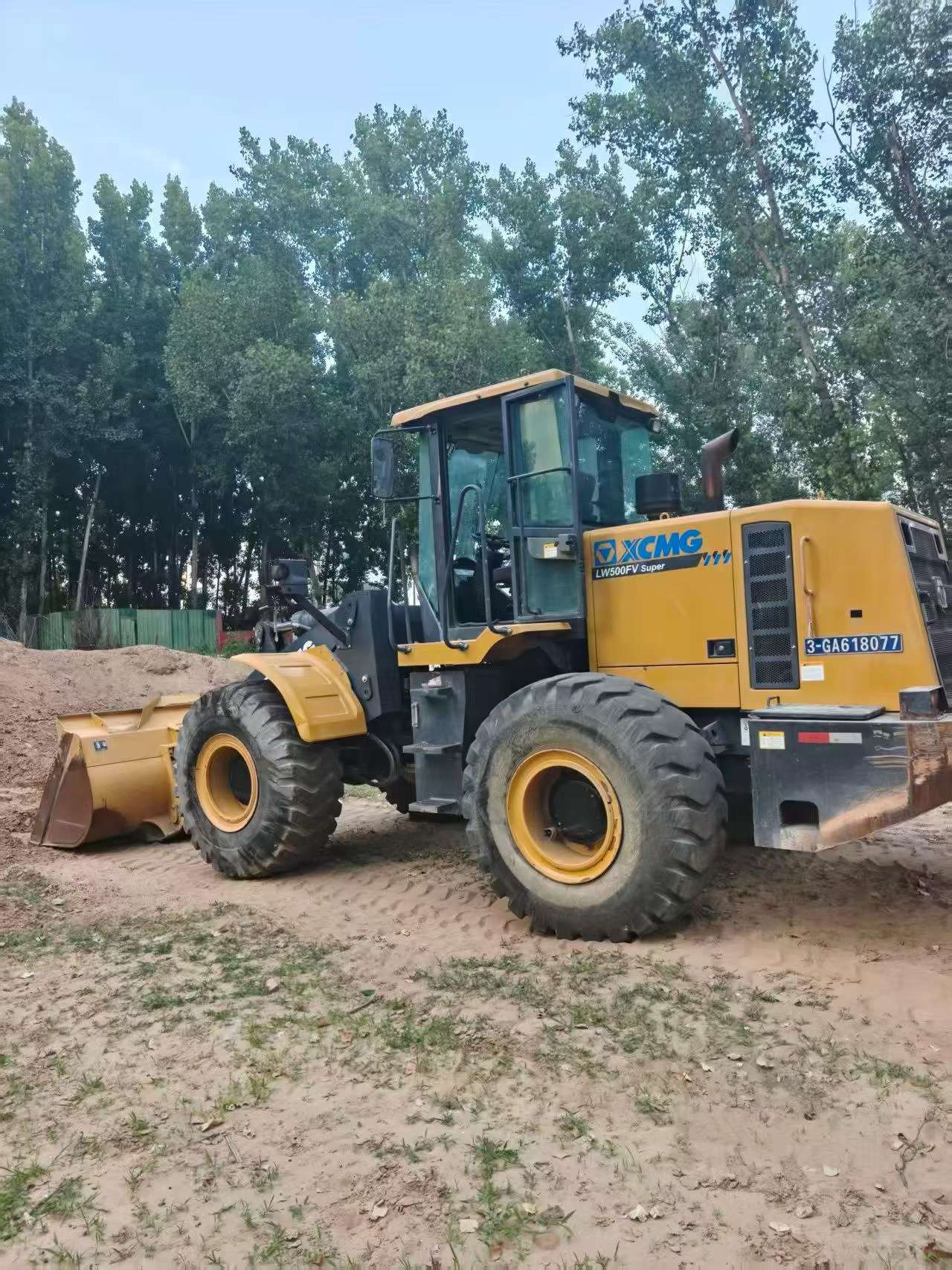 Buy XCMG LW500FV Used Loader / 2