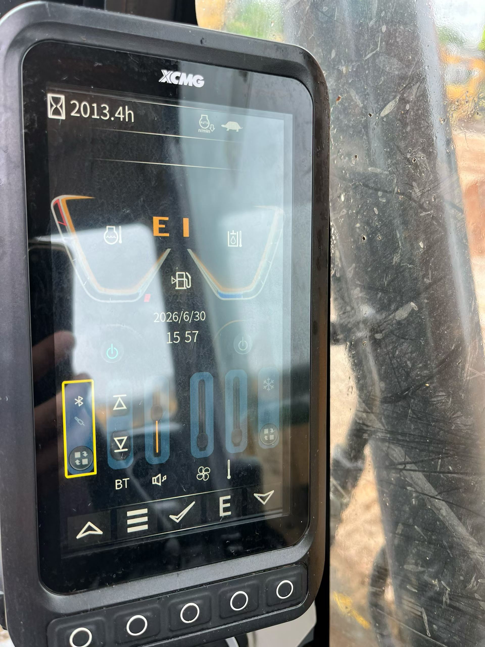 Buy XCMG XE75C Used Excavator / 5