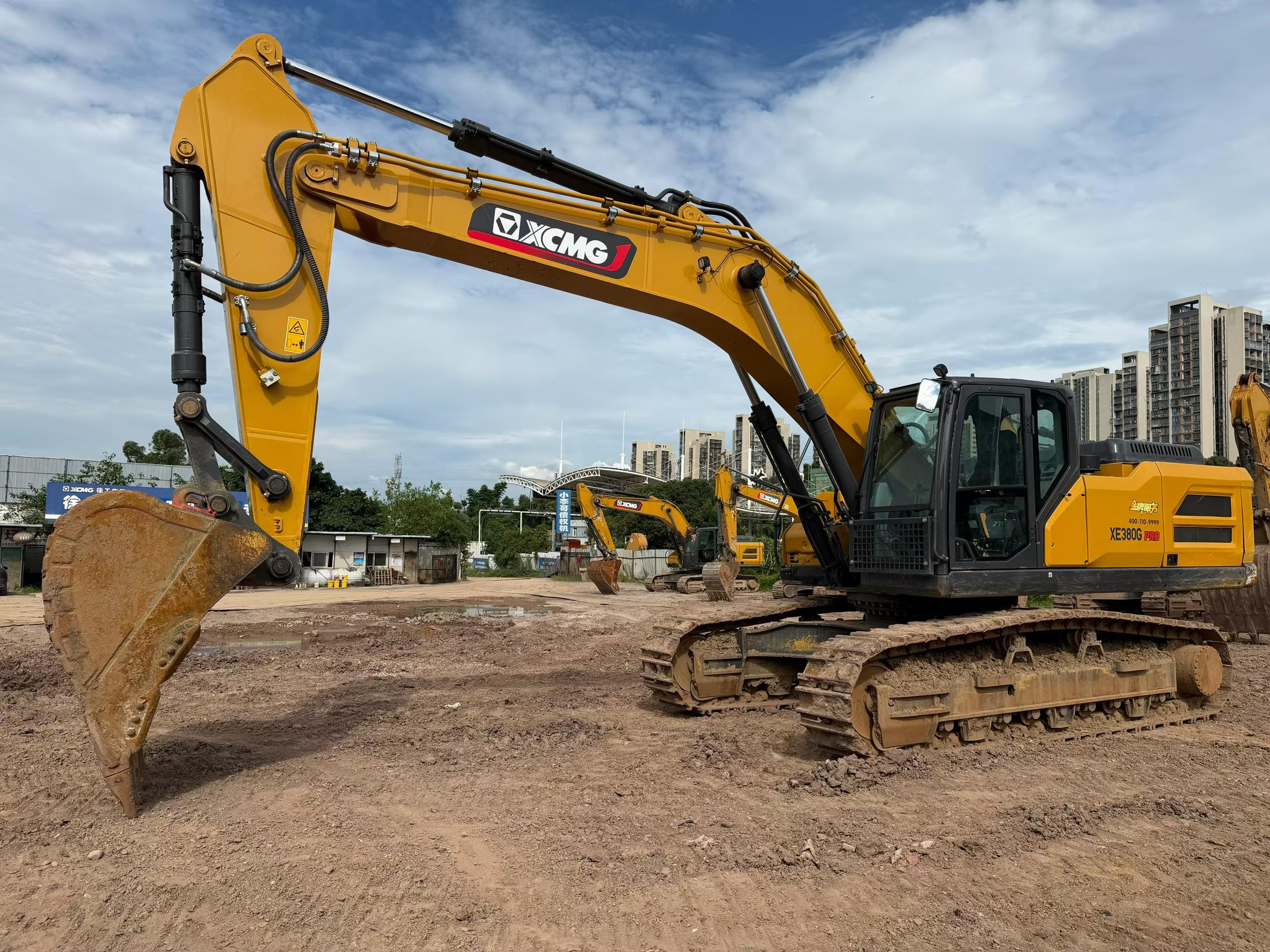 Buy XCMG XE380K Used Excavator / 4