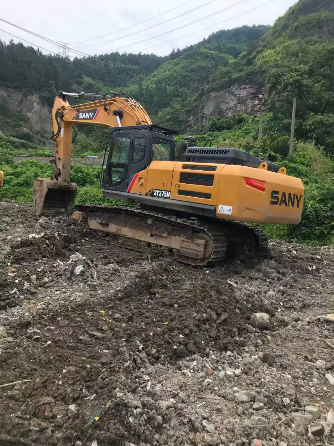 Buy Sany SY375H Used Excavator / 4
