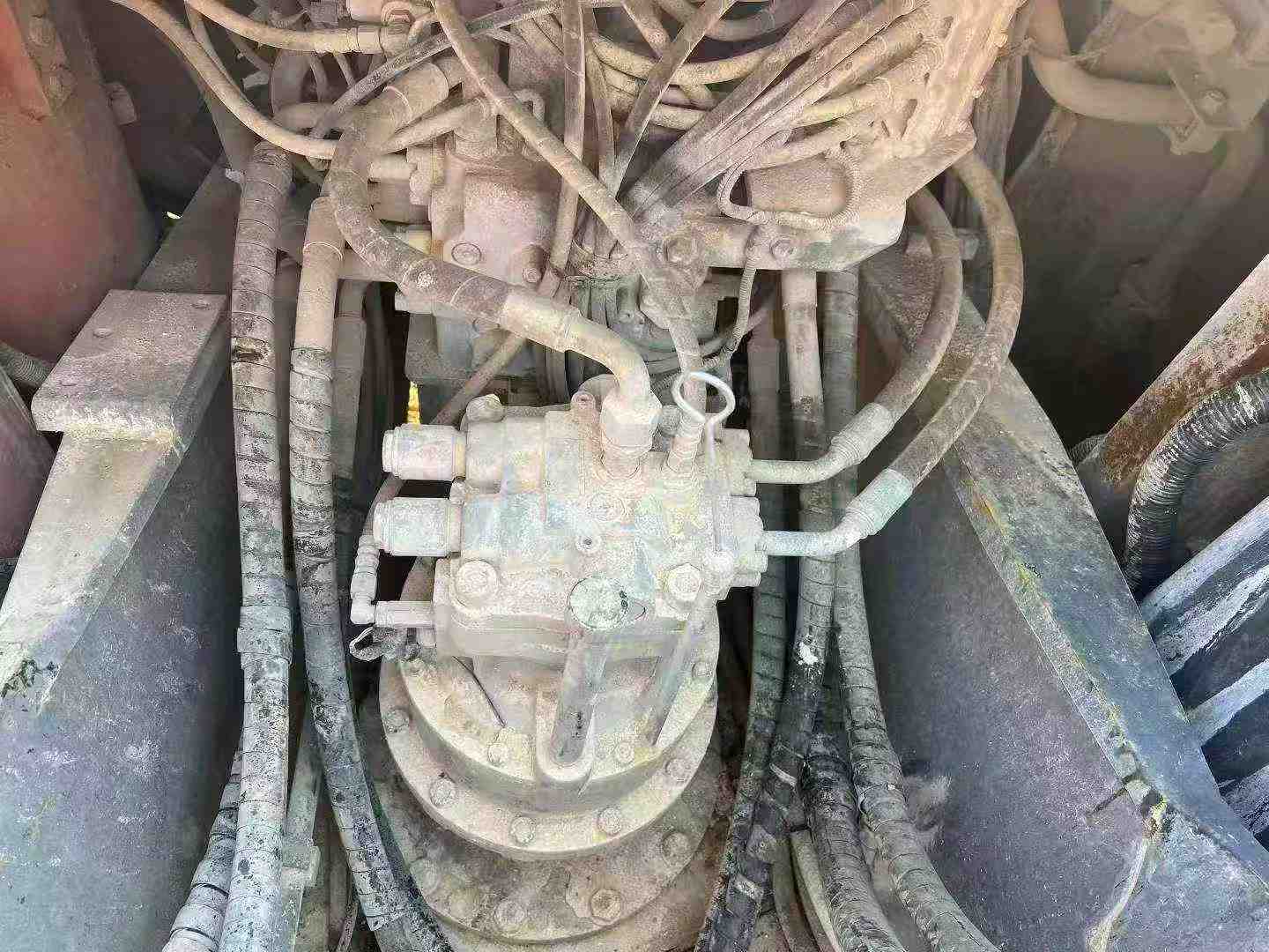 Buy Hitachi EX200 Used Excavator / 3