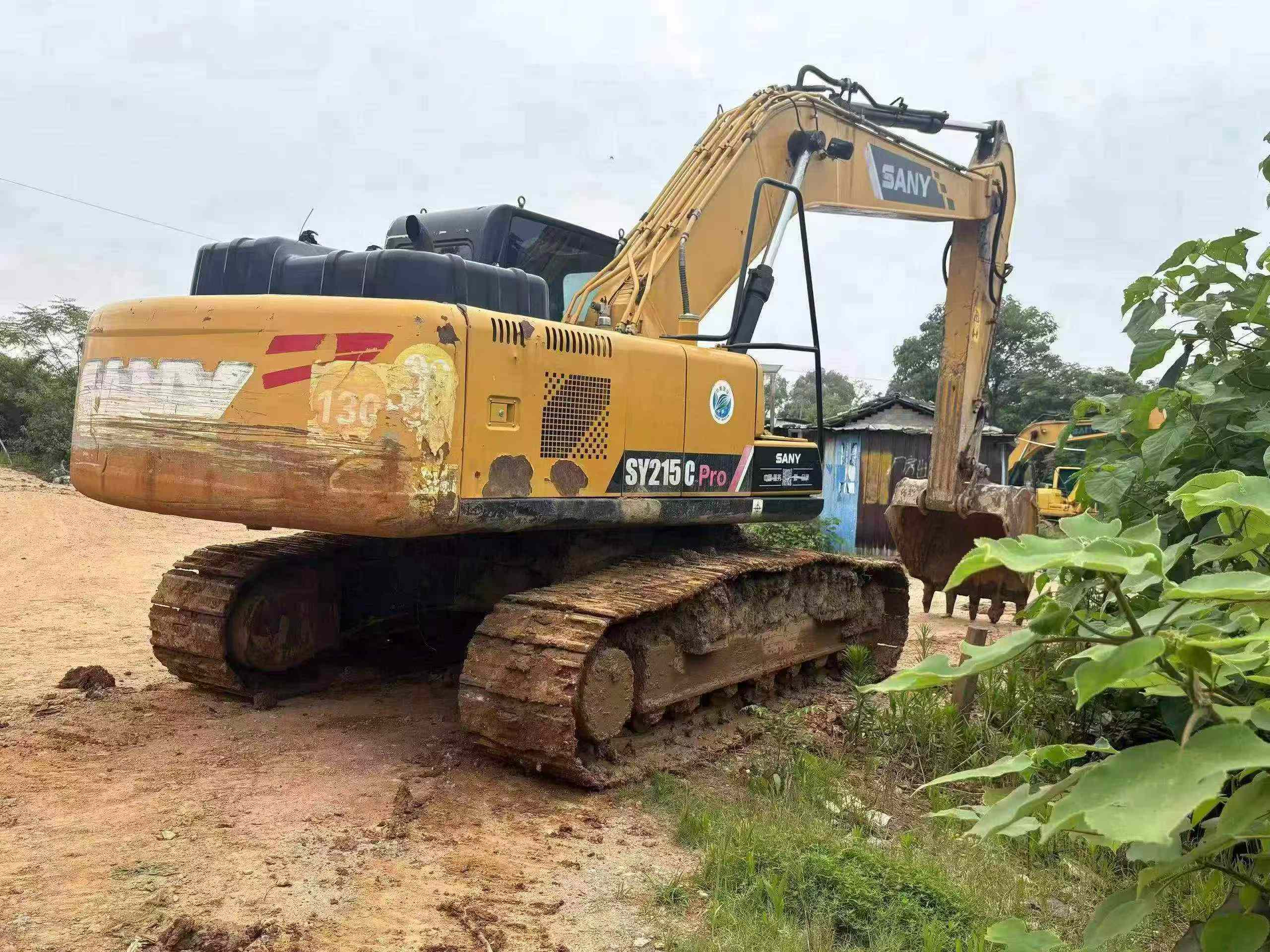 Buy Sany SY200C Used Excavator / 2