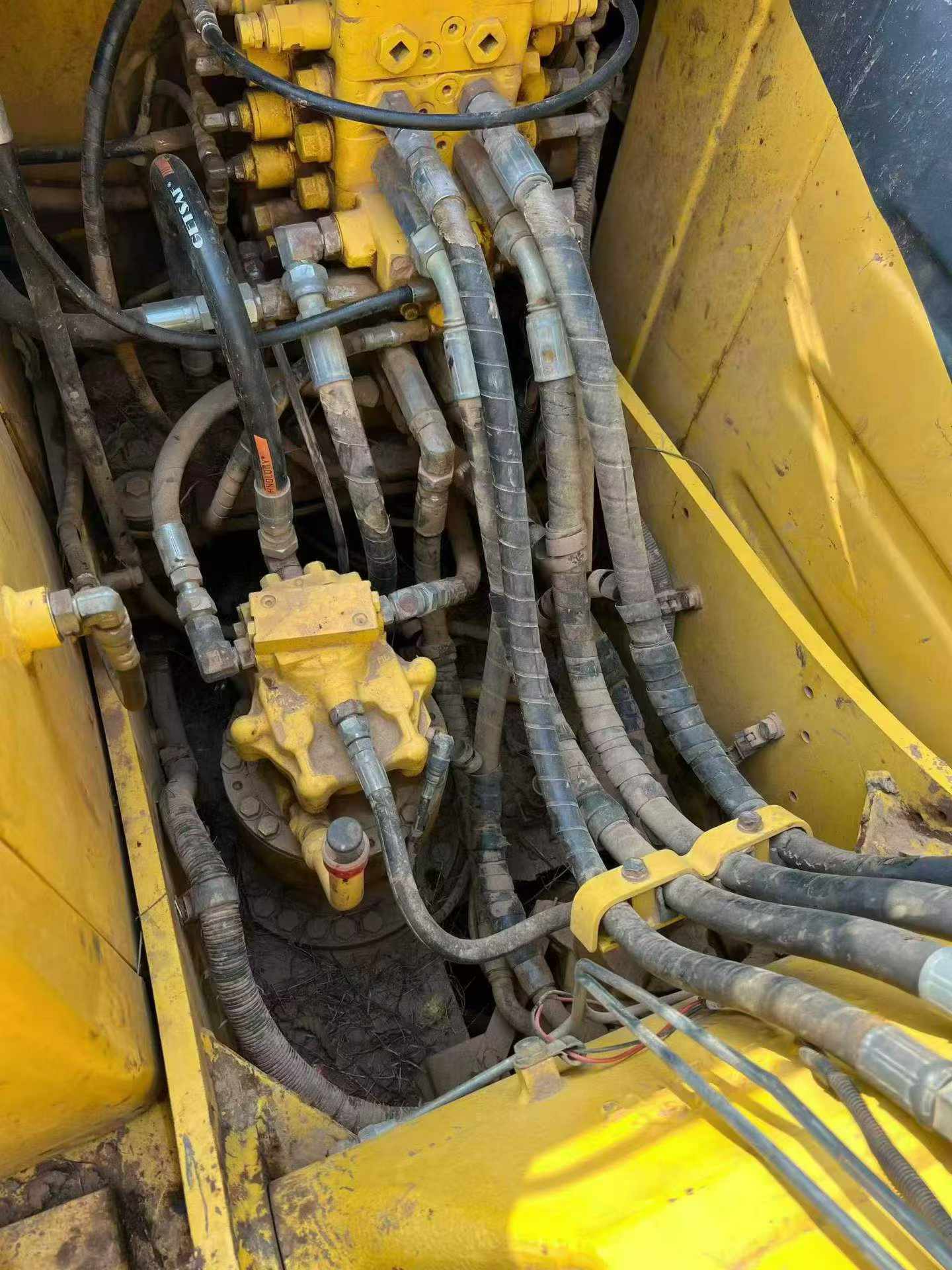 Buy Komatsu PC110-7 Used Excavator / 7