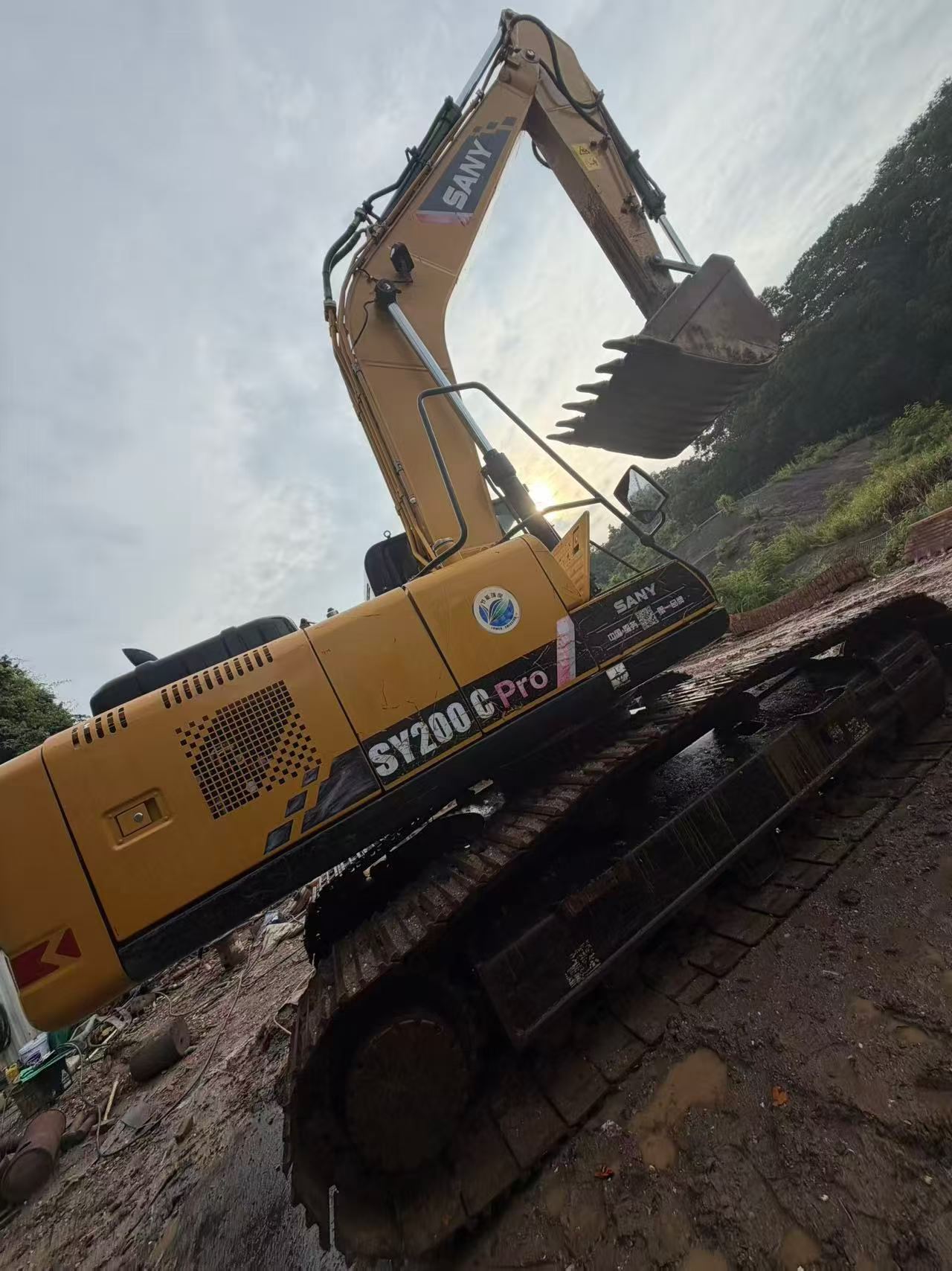 Buy Sany SY200C Used Excavator / 2