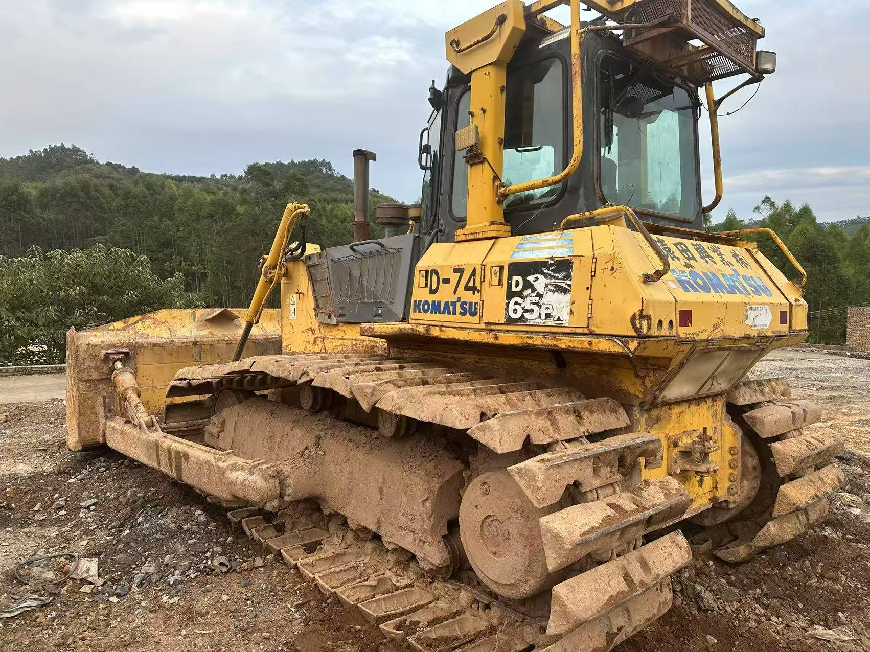 Buy Komatsu PC15R-8 Used Excavator / 2