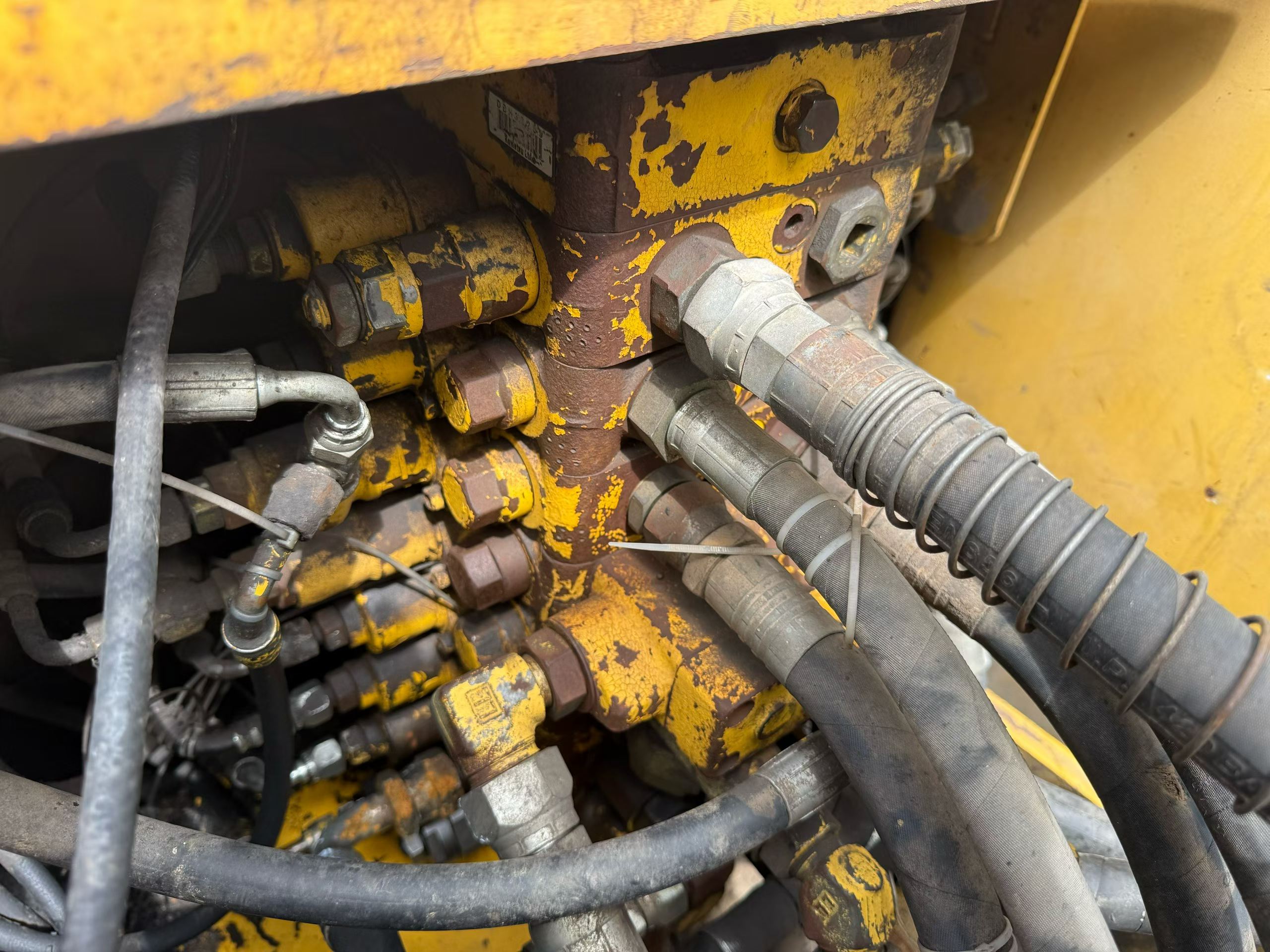 Buy Komatsu PC120-6E Used Excavator / 3