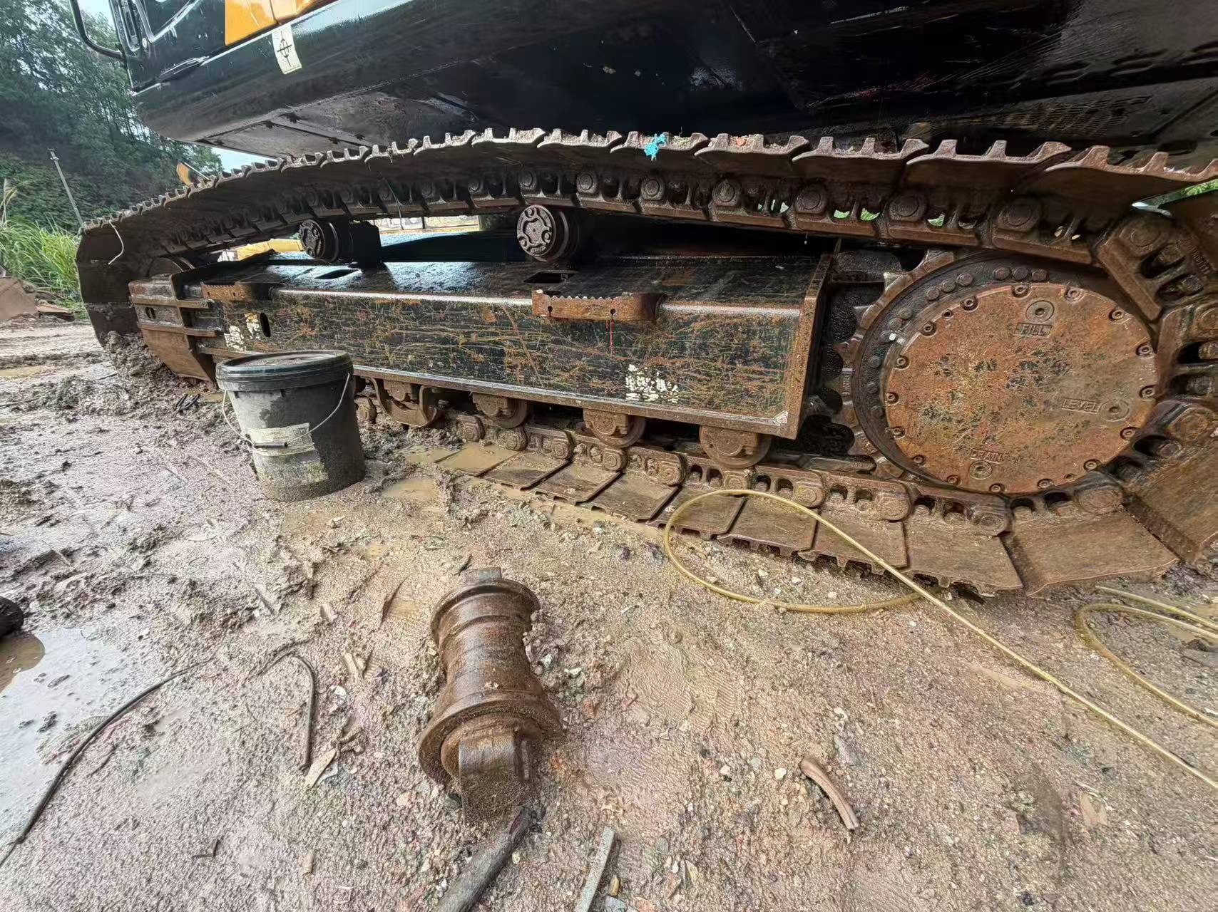 Buy Sany SY200C Used Excavator / 3