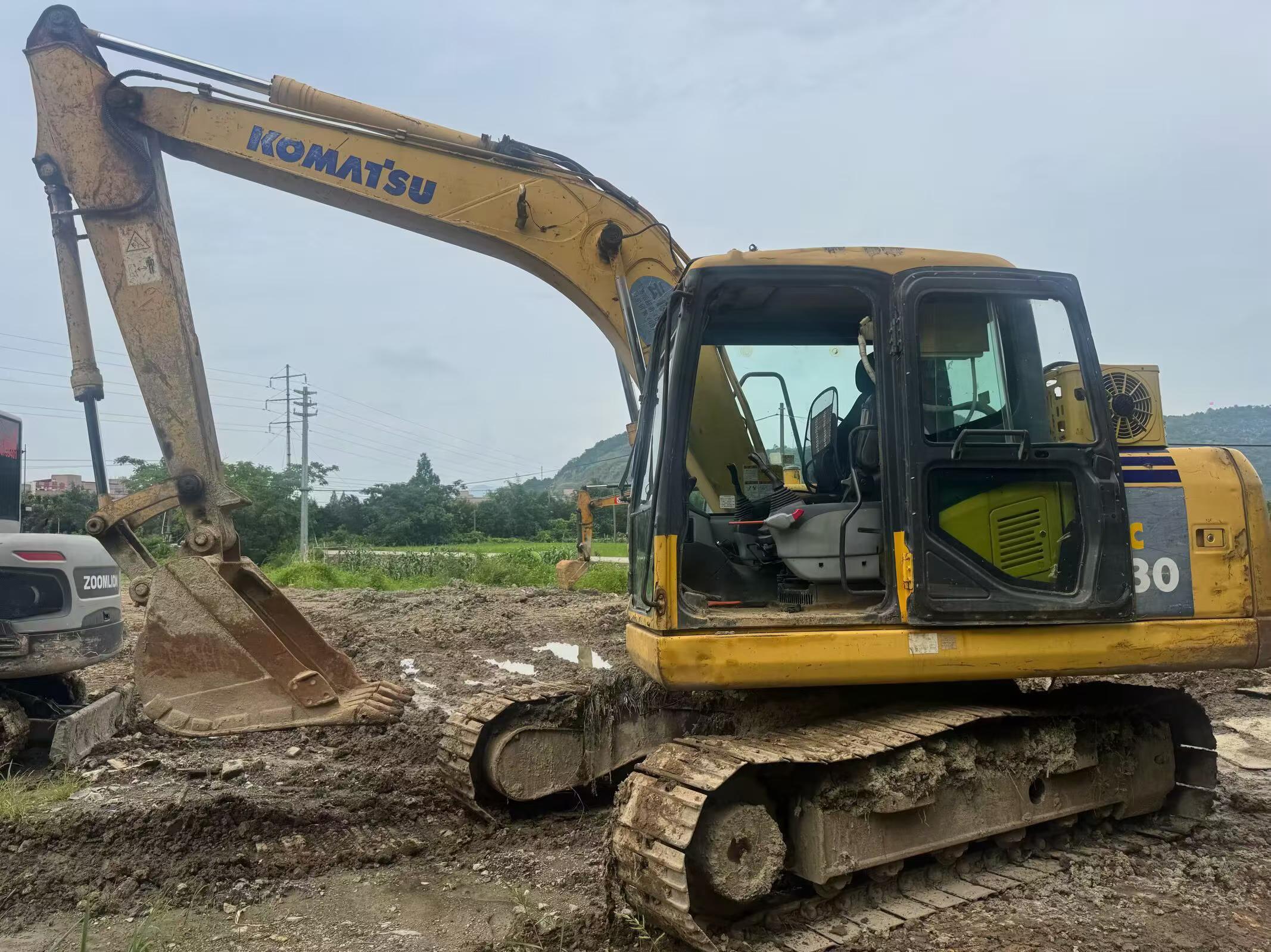 Buy Komatsu PC110-7 Used Excavator / 6