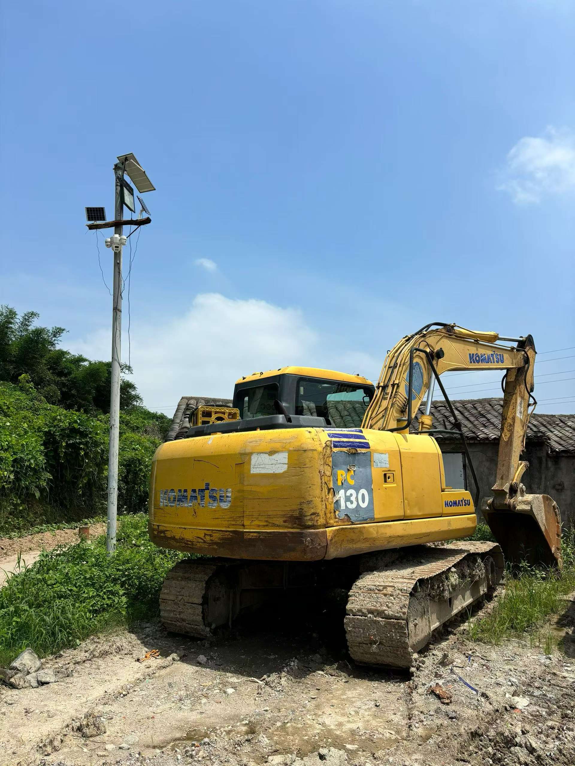Buy Komatsu PC110-7 Used Excavator / 3