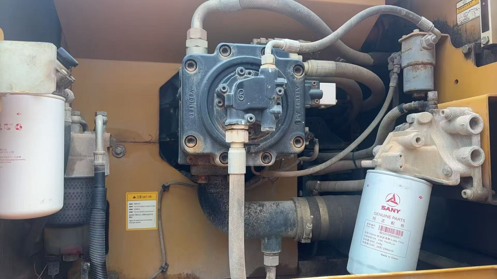 Buy Sany SY200C Used Excavator / 8