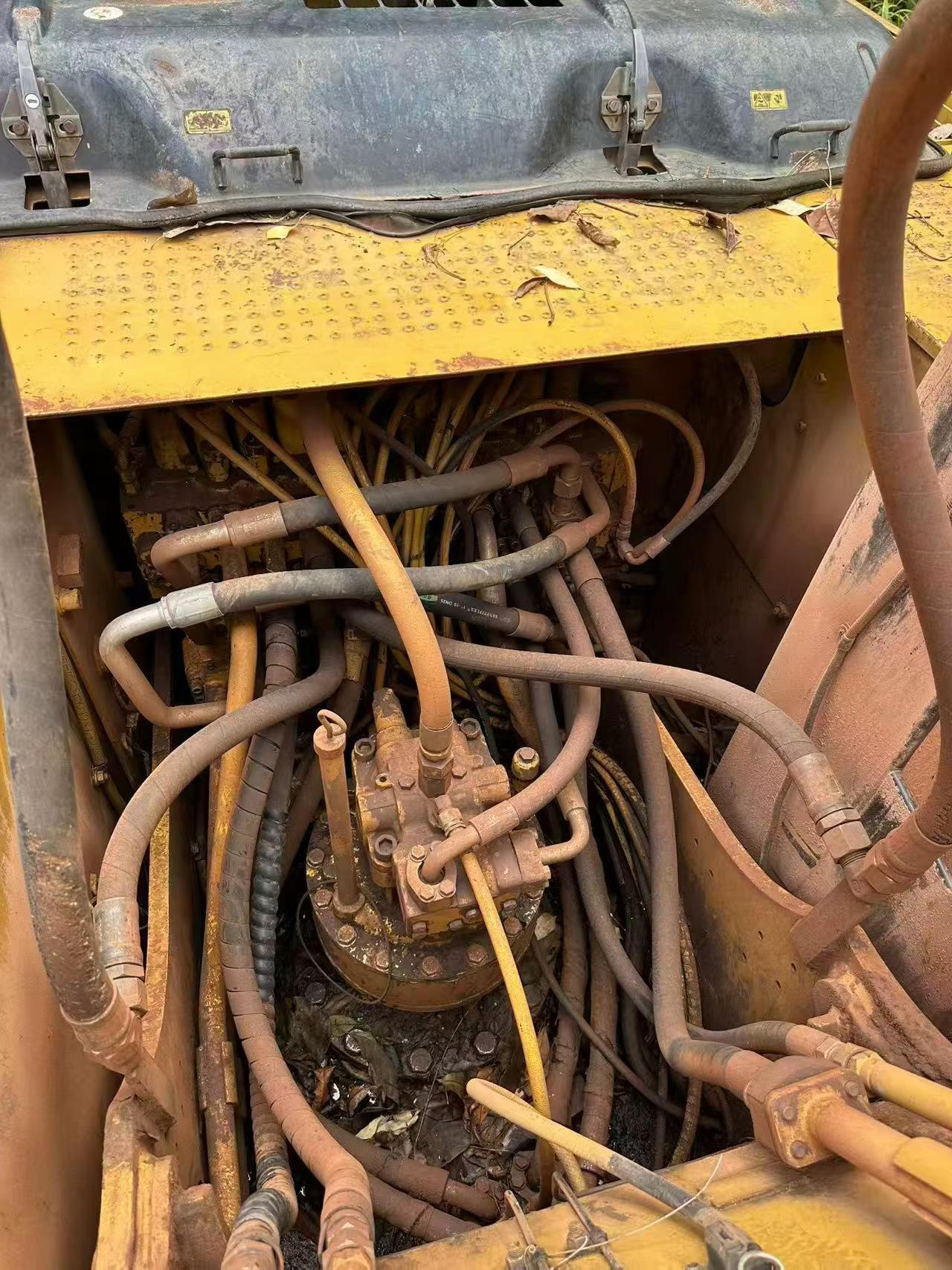 Buy Caterpillar 320D Used Excavator / 3