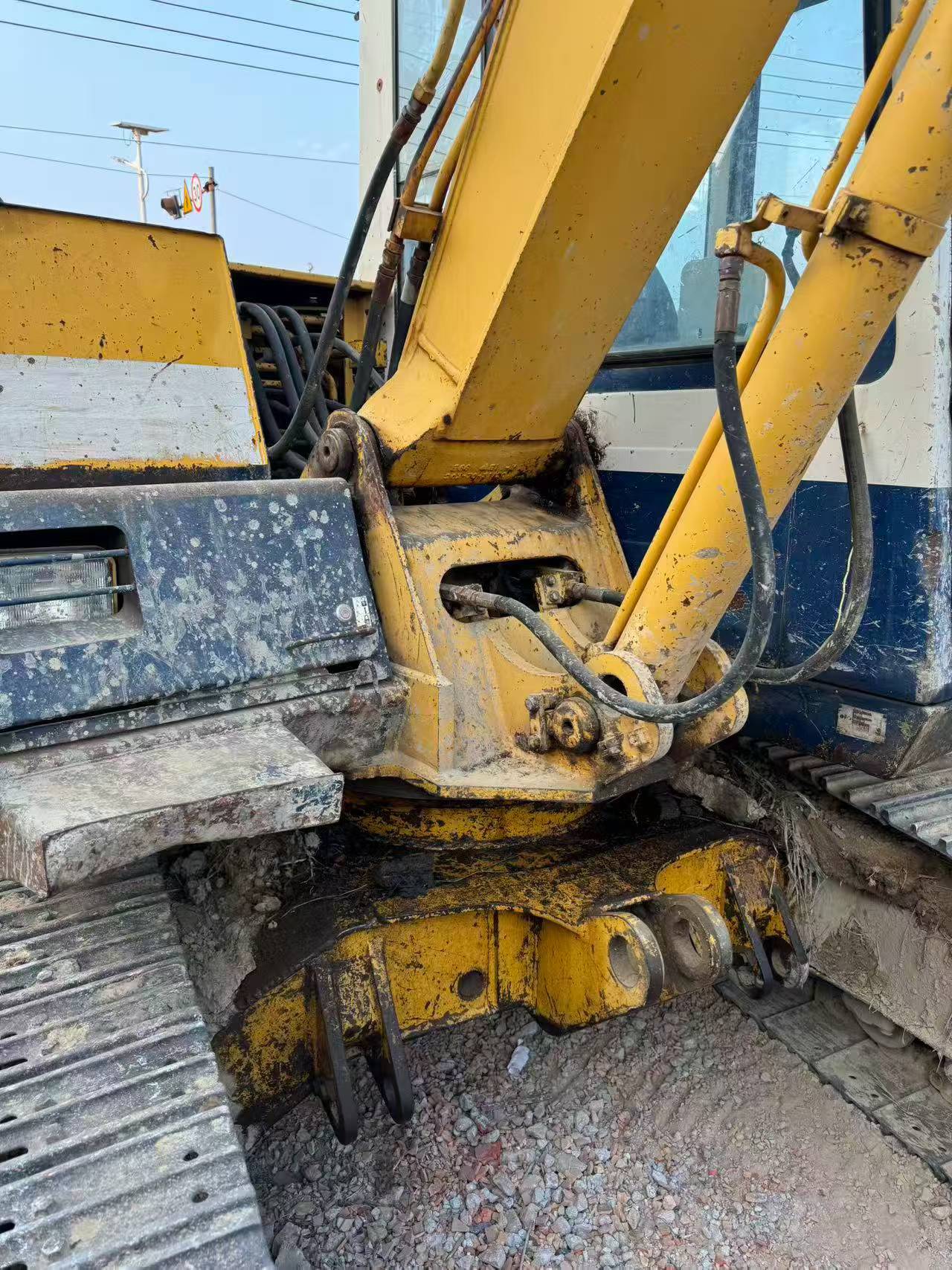 Buy Komatsu PC60-6 Used Excavator / 6