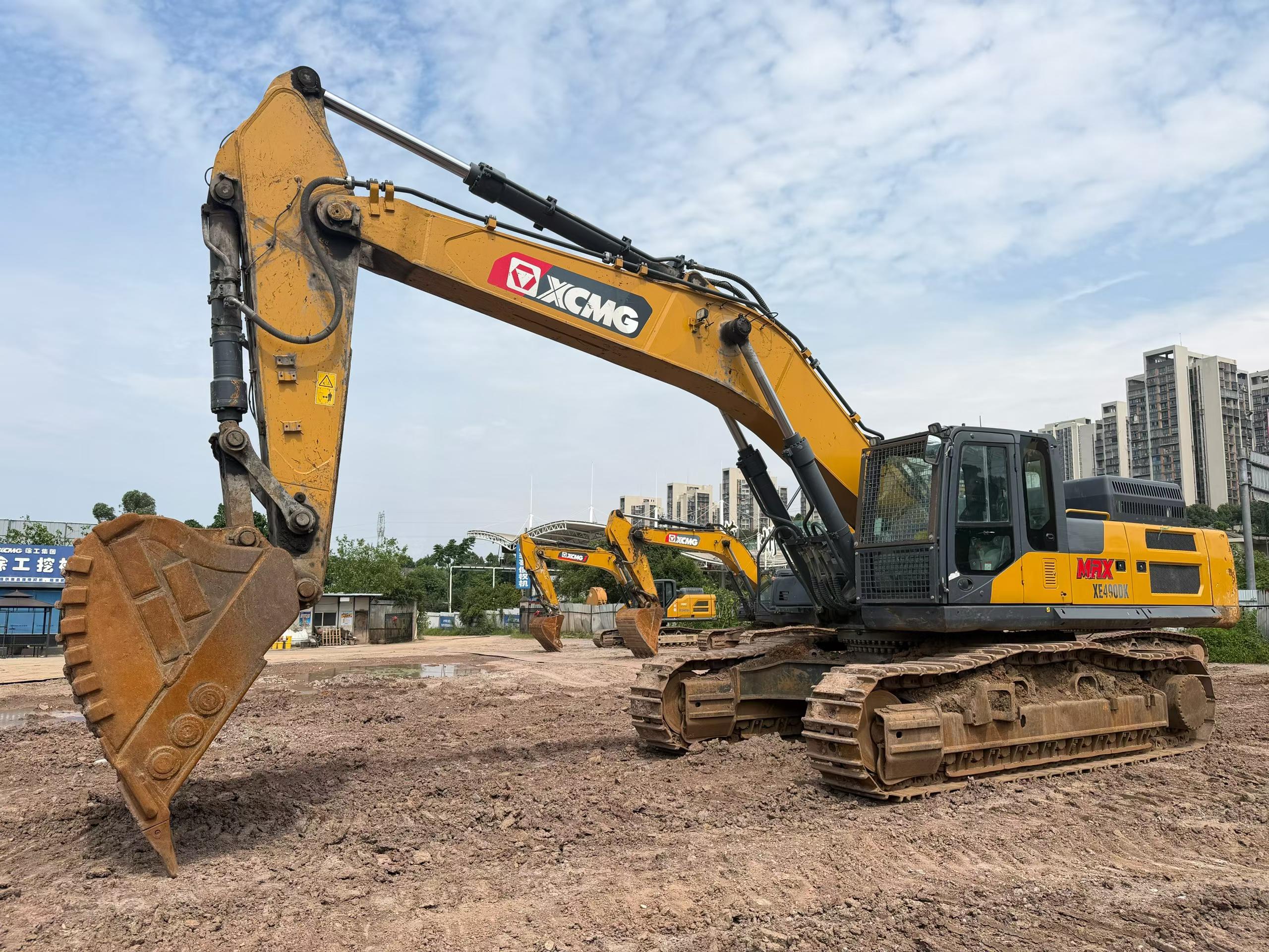 Buy XCMG XE490DK Used Excavator / 2
