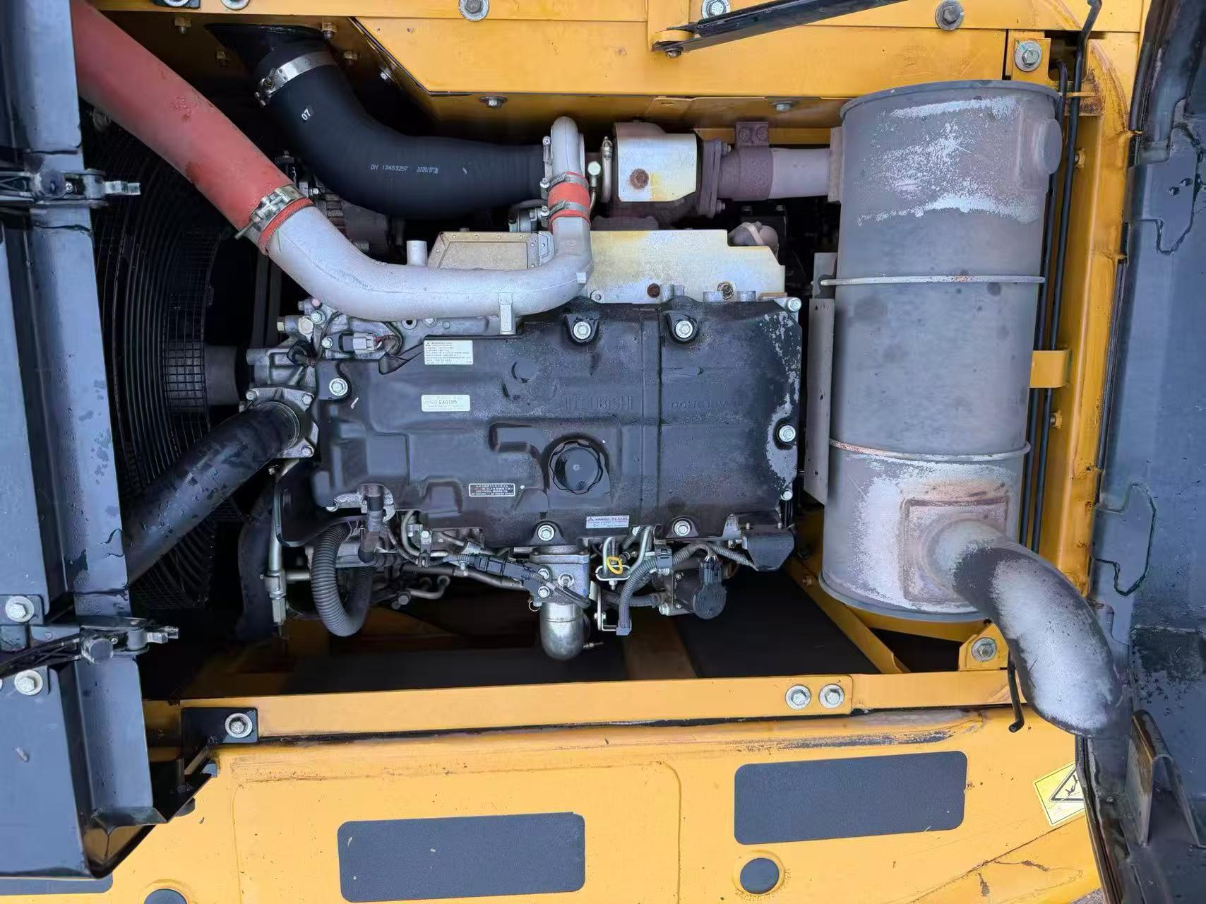Buy Sany SY200C Used Excavator / 8
