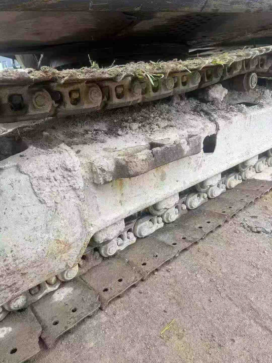 Buy Hitachi EX130H-5 Used Excavator / 8