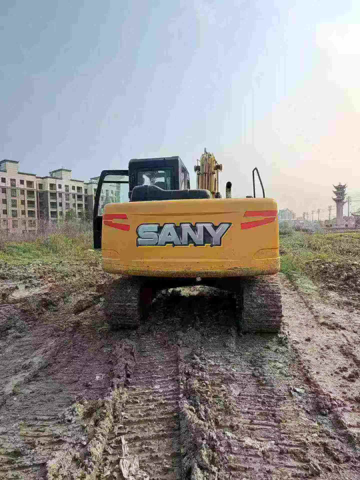 Buy Sany SY135 Used Excavator / 2